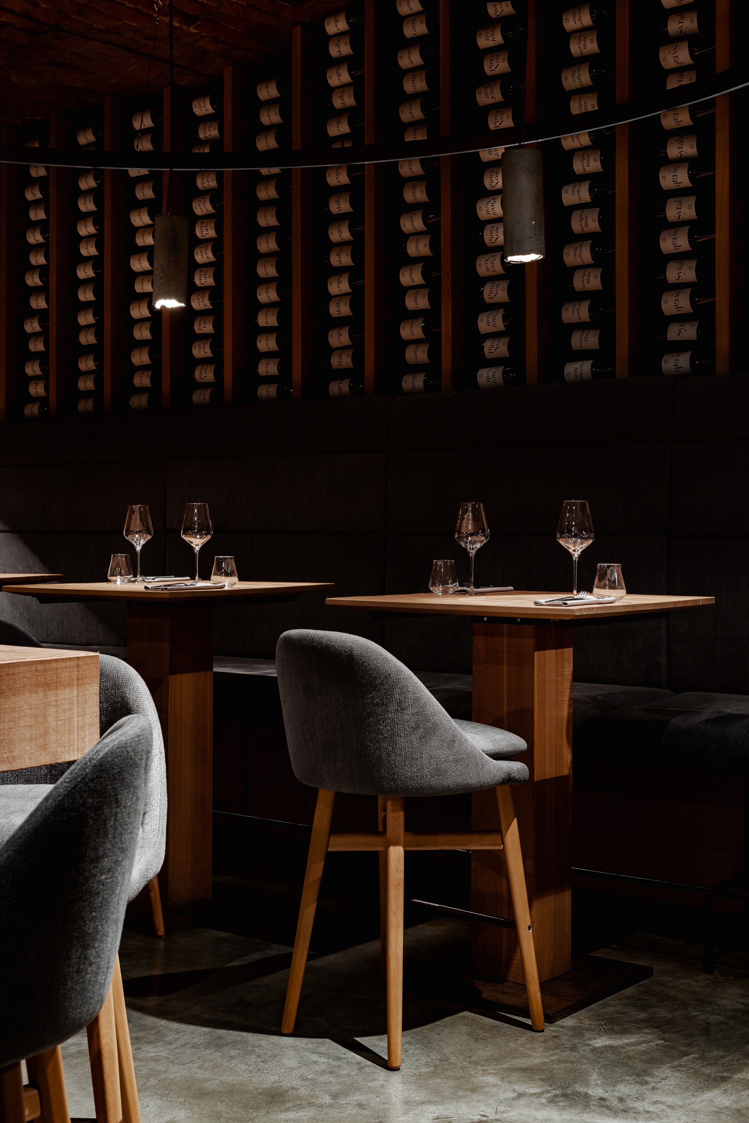 俄罗斯请 0.75 北欧餐厅 | 木材、砖石营造独特氛围-16