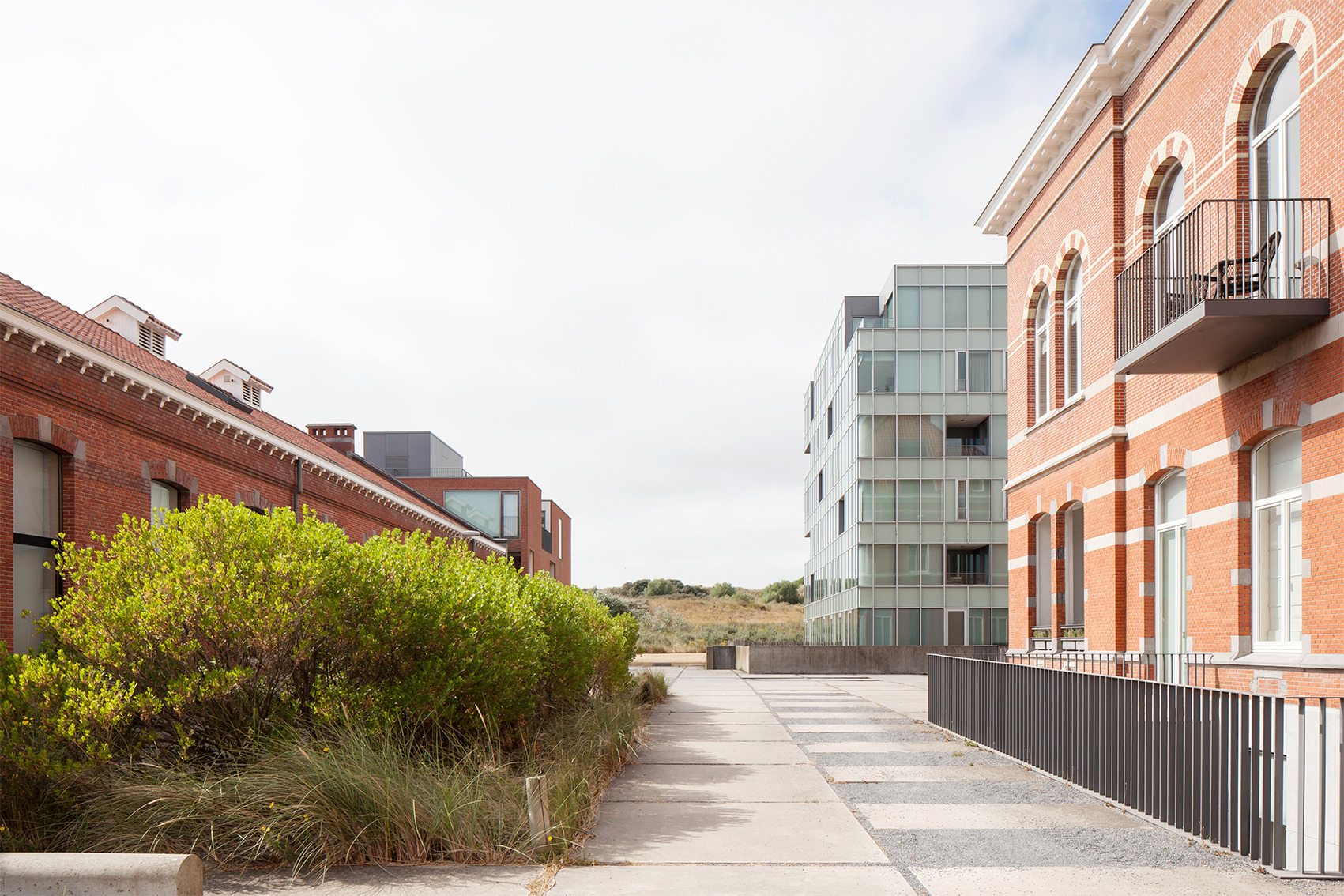 比利时奥斯坦德前军事医院改建住宅区-10