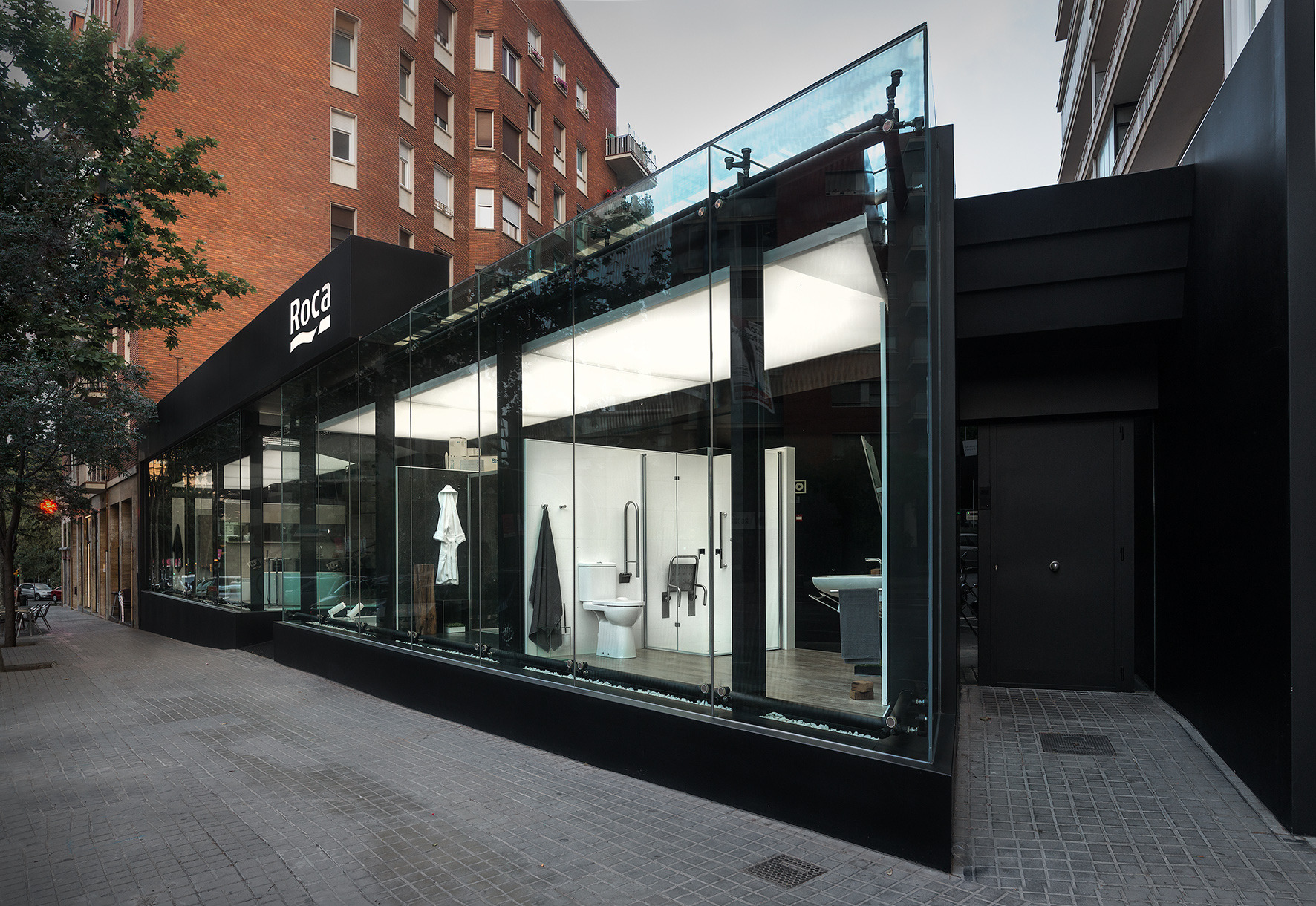 巴塞罗那 Roca 卫浴展示厅——自然光照的室内设计佳作-1