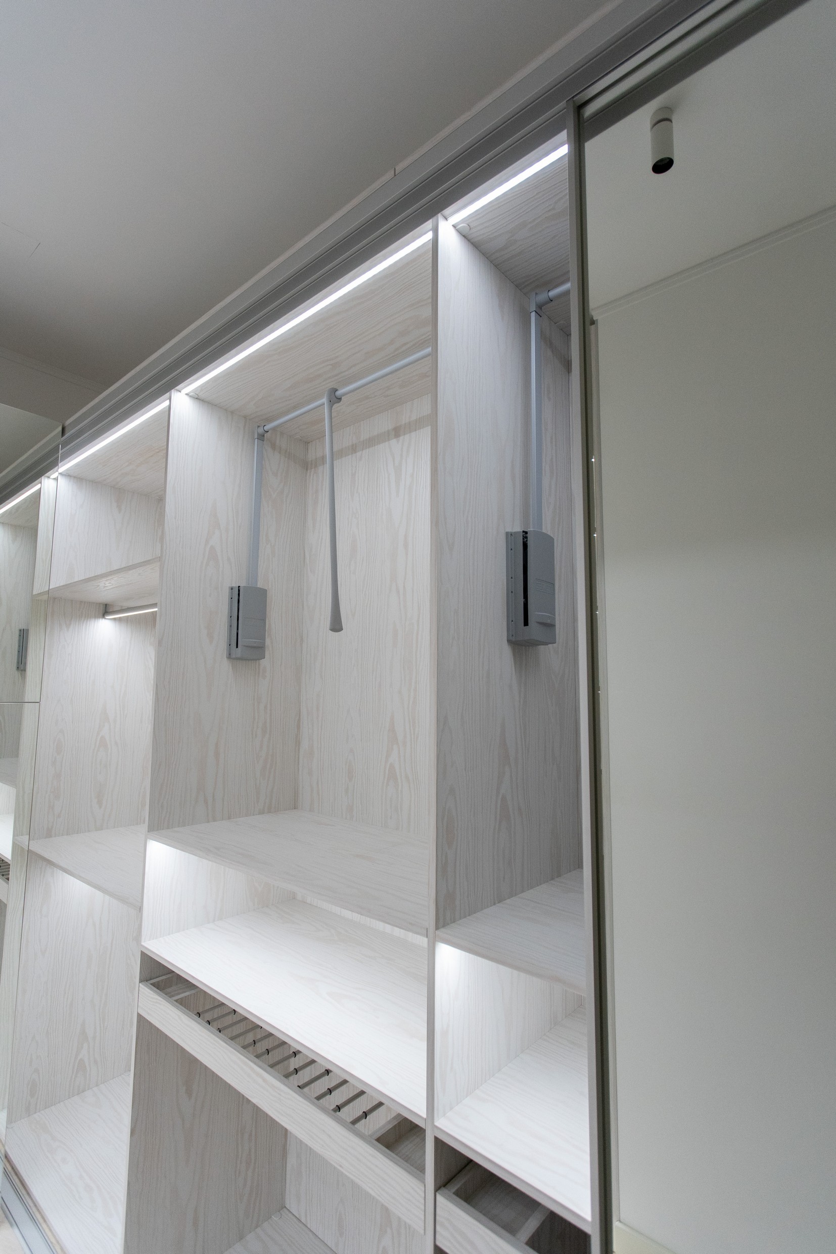 Raumplus 打造现代时尚公寓收纳空间-17