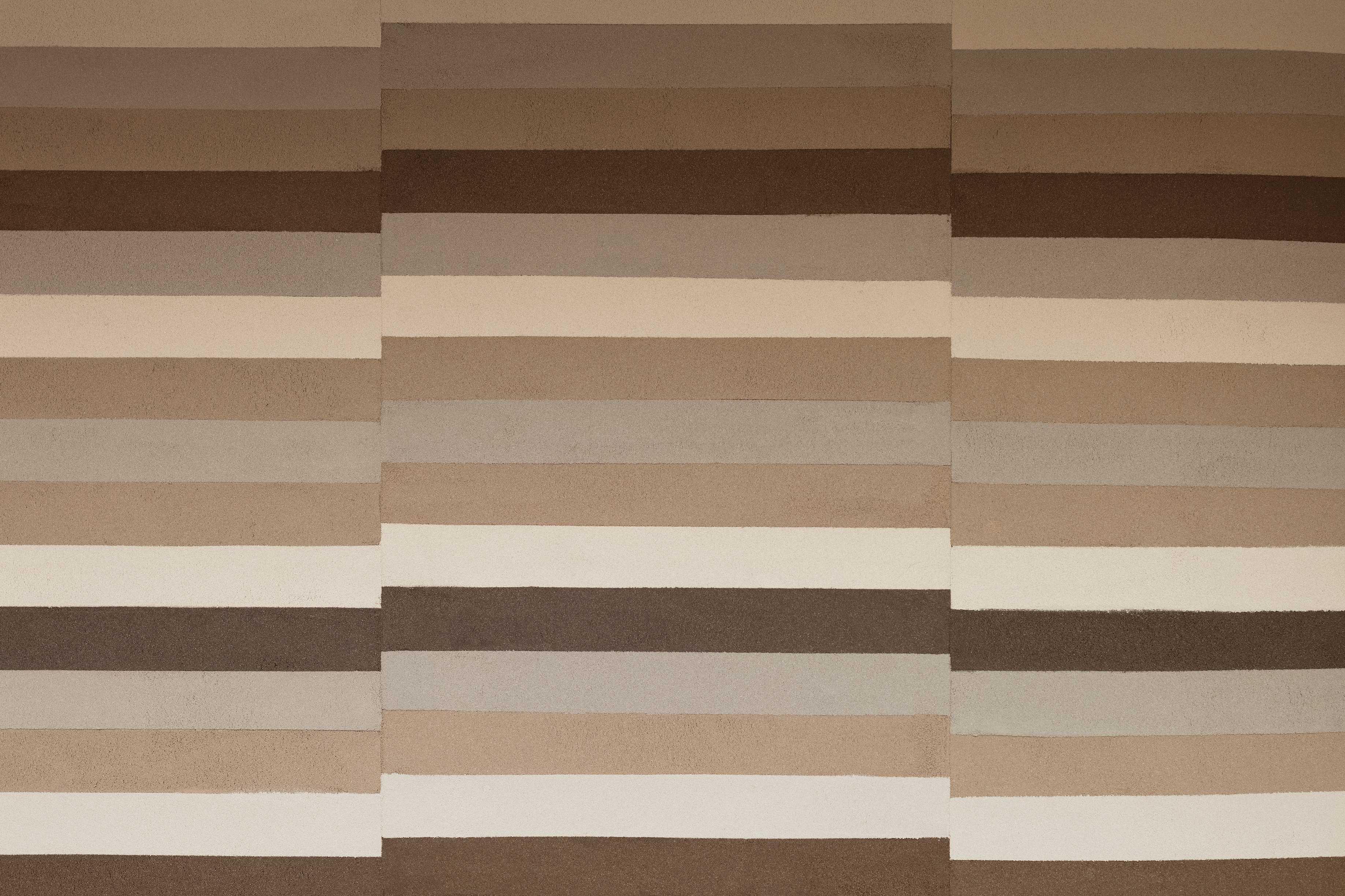 东京吉祥寺冰淇淋巧克力店，柔和色彩营造放松氛围-15