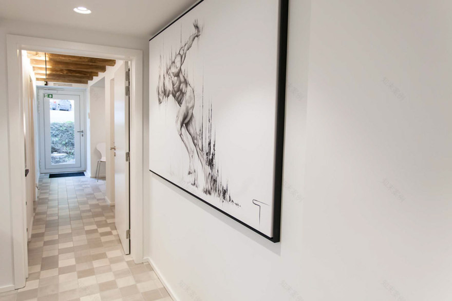 翻新老建筑,打造温馨专业足病诊疗空间-24