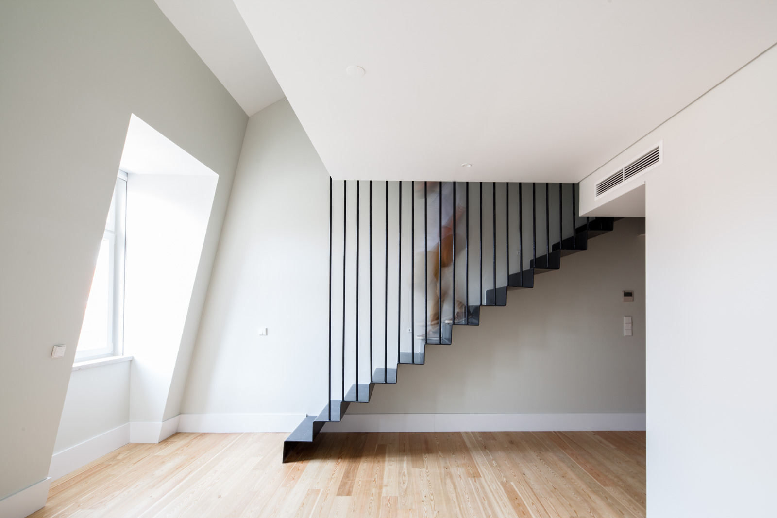 2018 年完工的多功能住宅设计-0