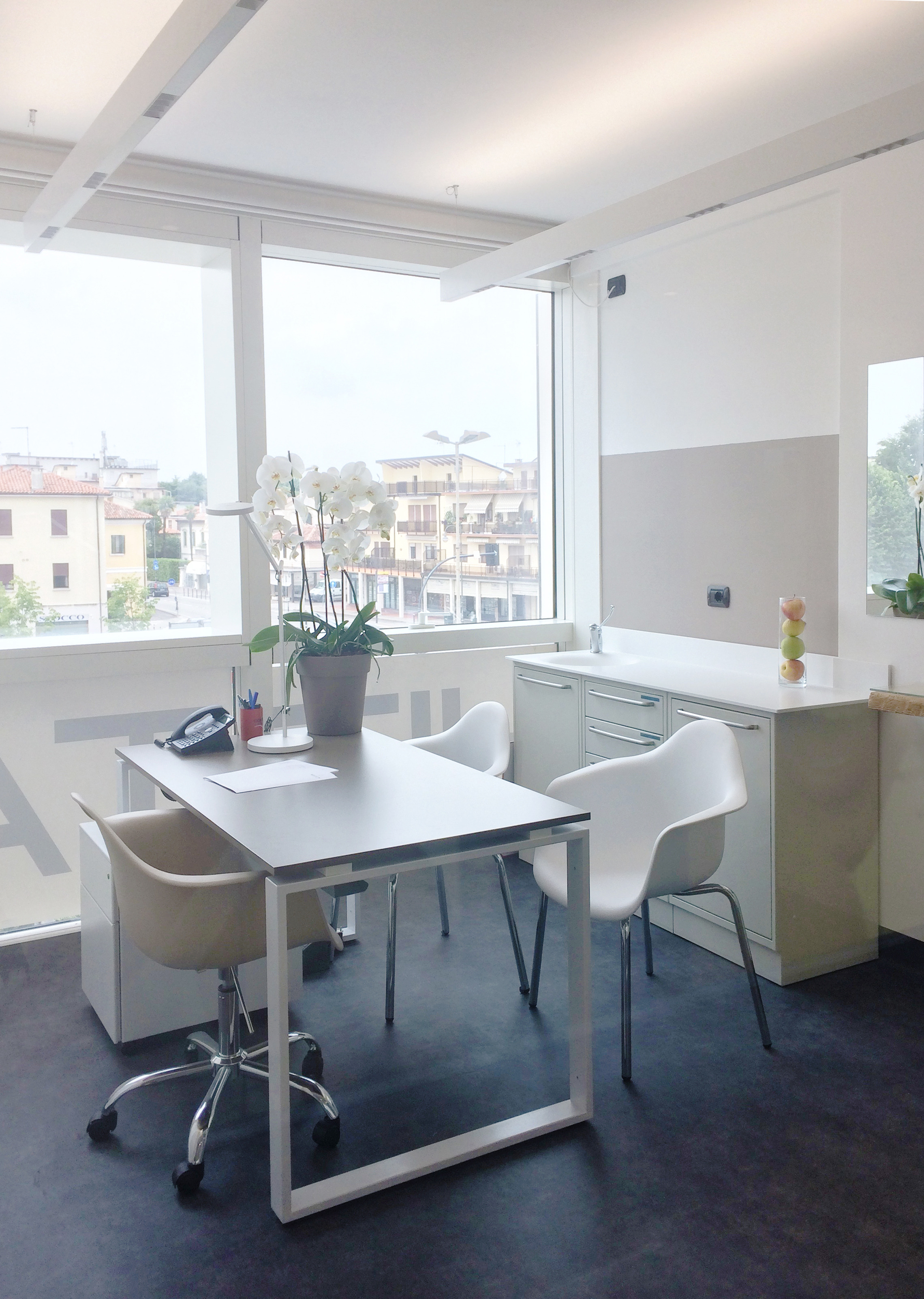 2017 年威尼斯新牙科诊所设计 | 舒适与专业的完美结合-23