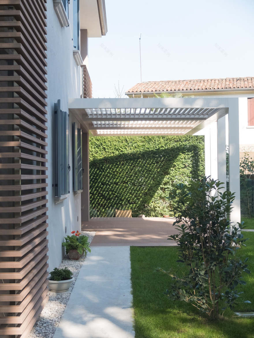 意大利 Brenta 河畔的复古家园-3