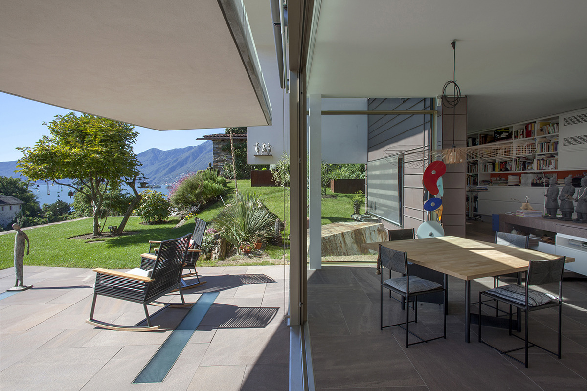 意大利马焦雷湖畔的翻新单家庭住宅-9