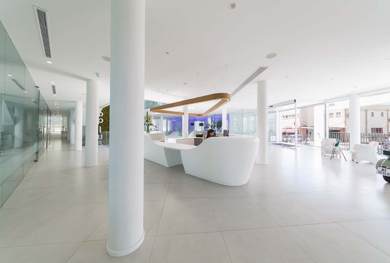 "Ortoplus 马德里总部 | KRION K-LIFE 助力创新牙科诊所设计"-2