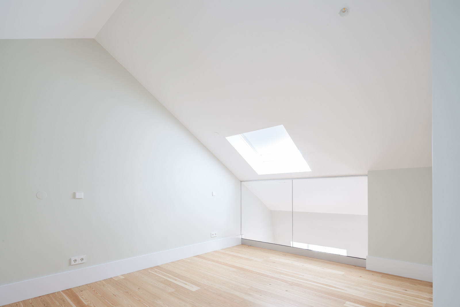 2018 年完工的多功能住宅设计-5