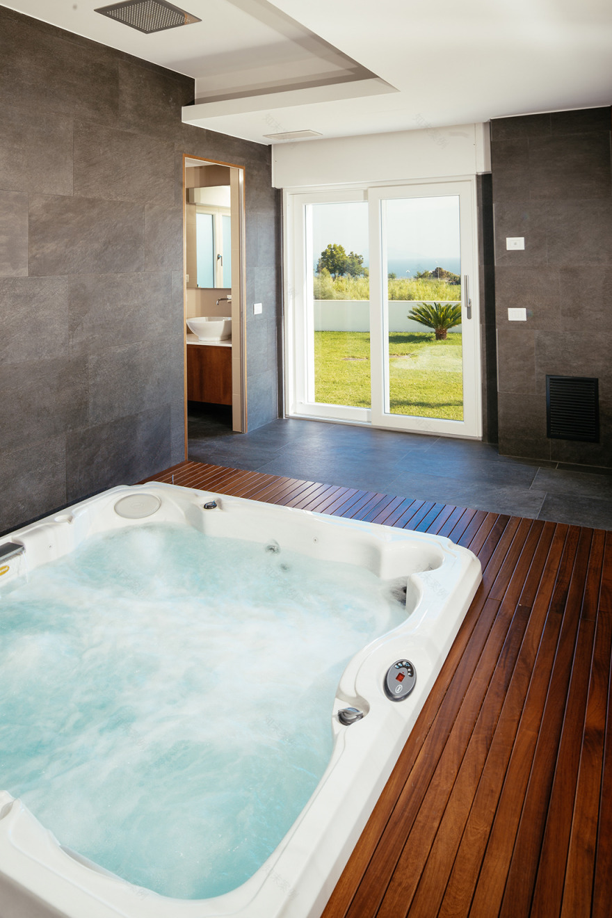 意式风情海滨别墅,现代简约之美-9