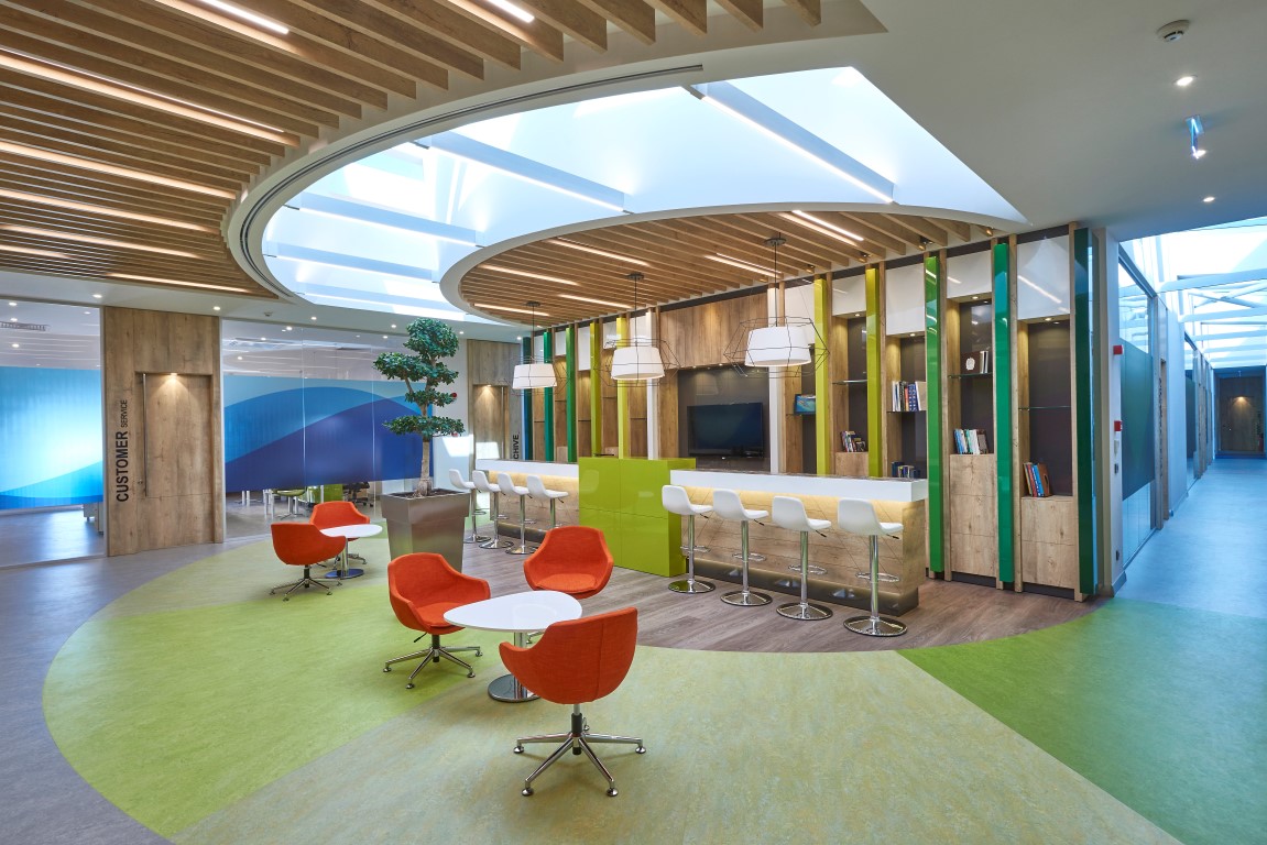 活力互动，Halaman 印刷办公室的现代设计-0