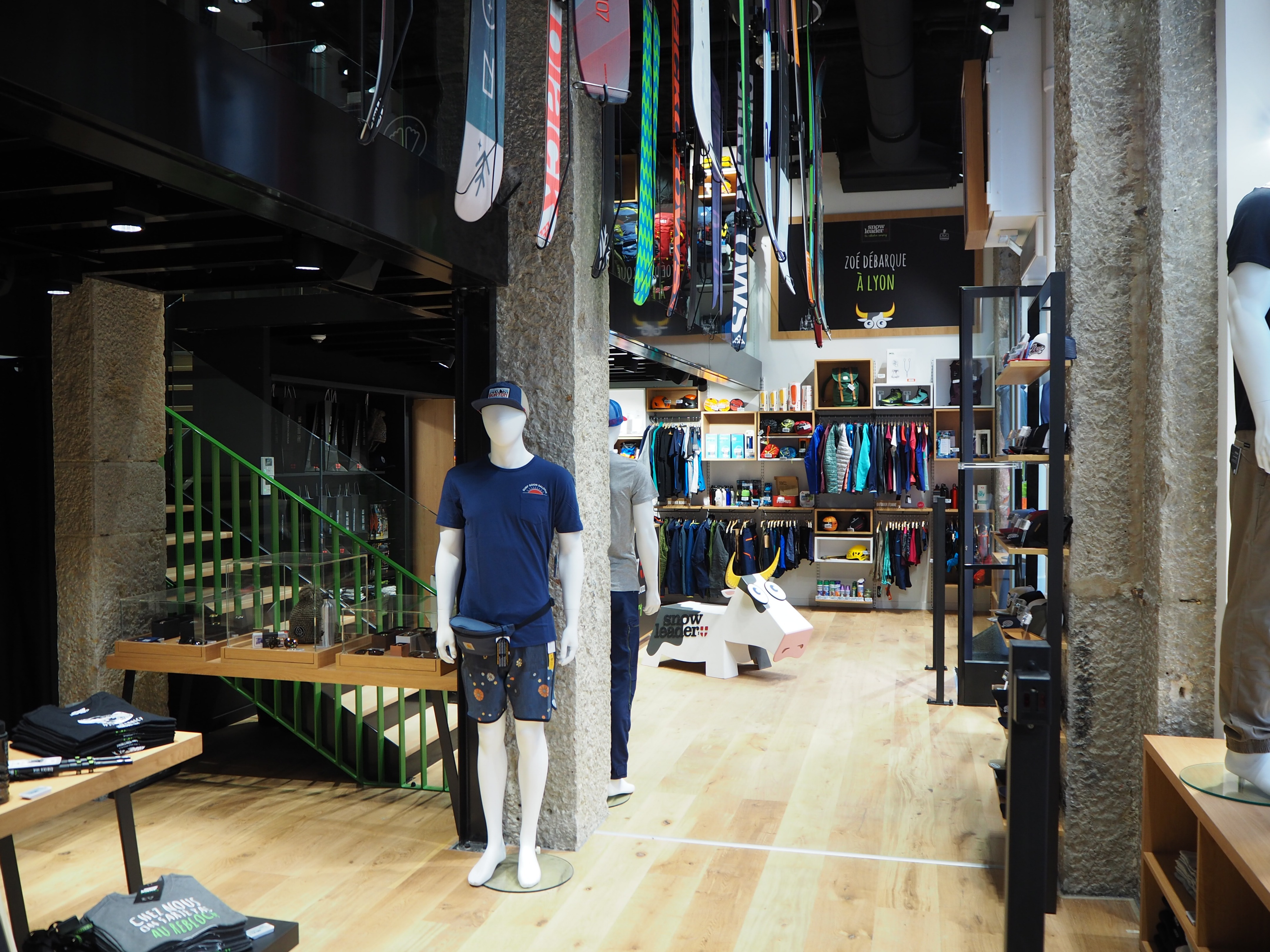 雪领者 Lyon 旗舰店-5