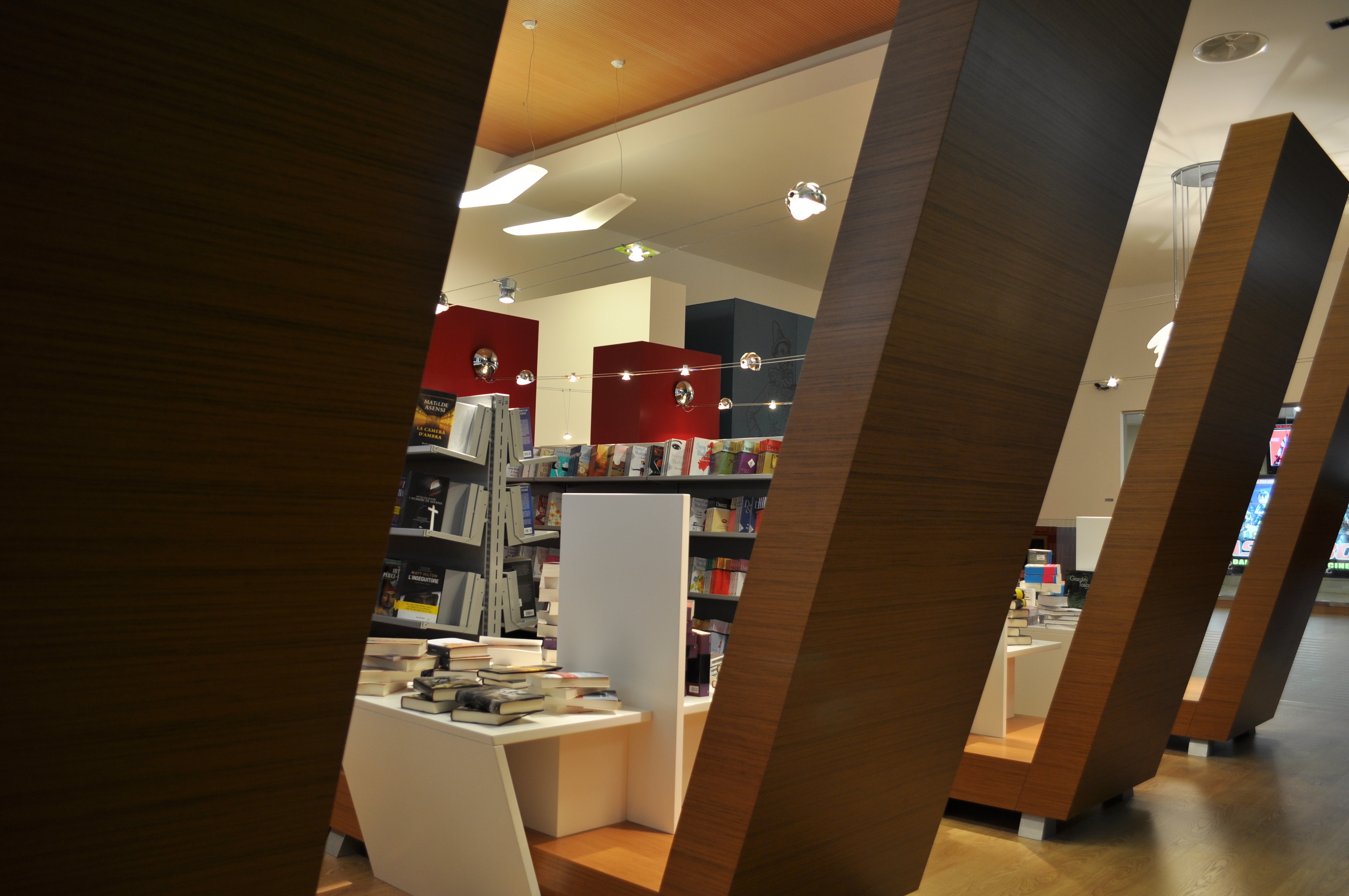 多个·14 销售-12