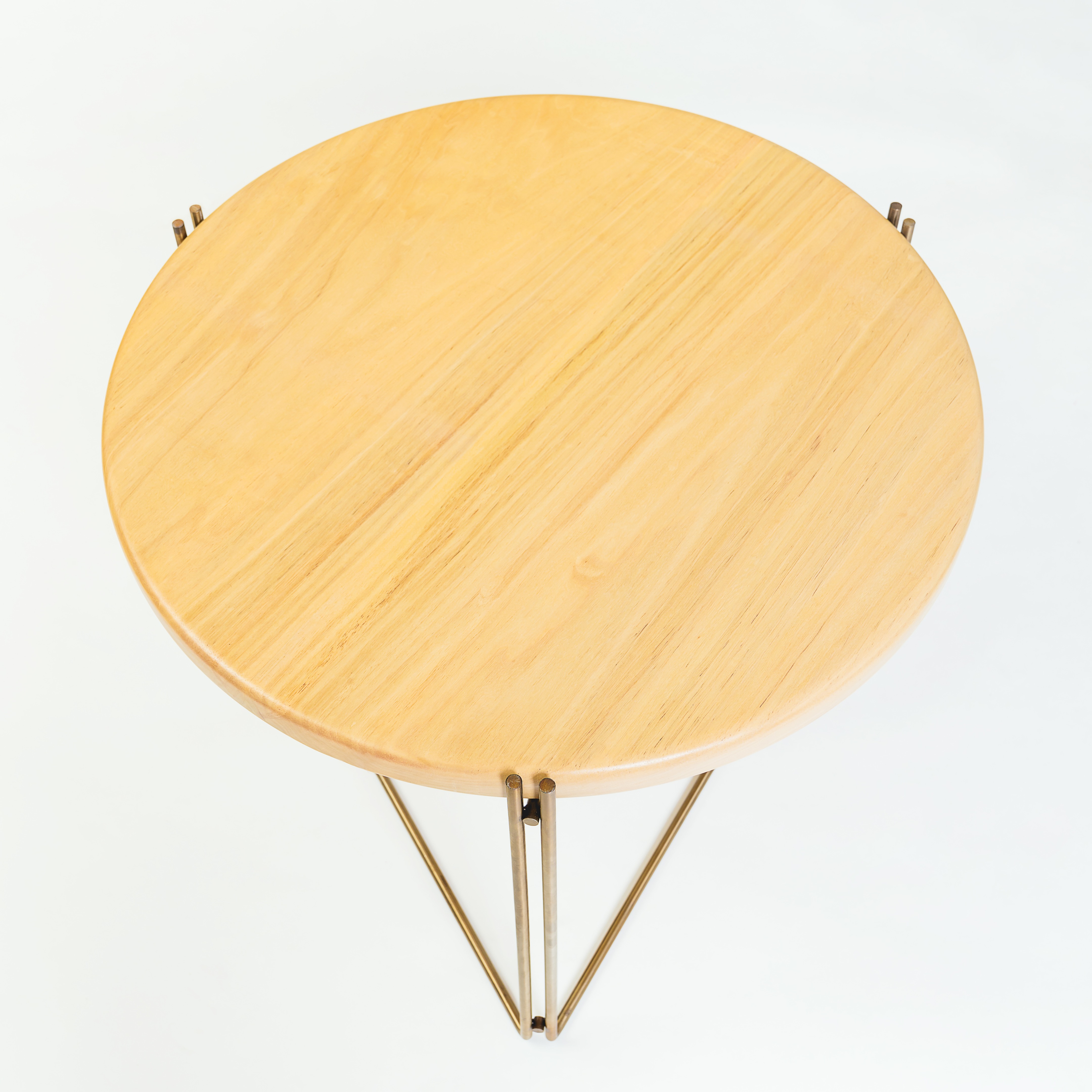 Linha 系列家具 | 灵活金属杆打造的多功能绿植与家居设计-38