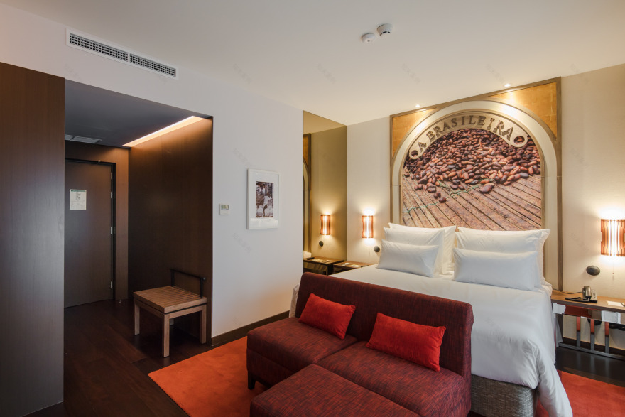 葡萄牙波尔图历史建筑“A Brasileira”酒店的修复与新生-105