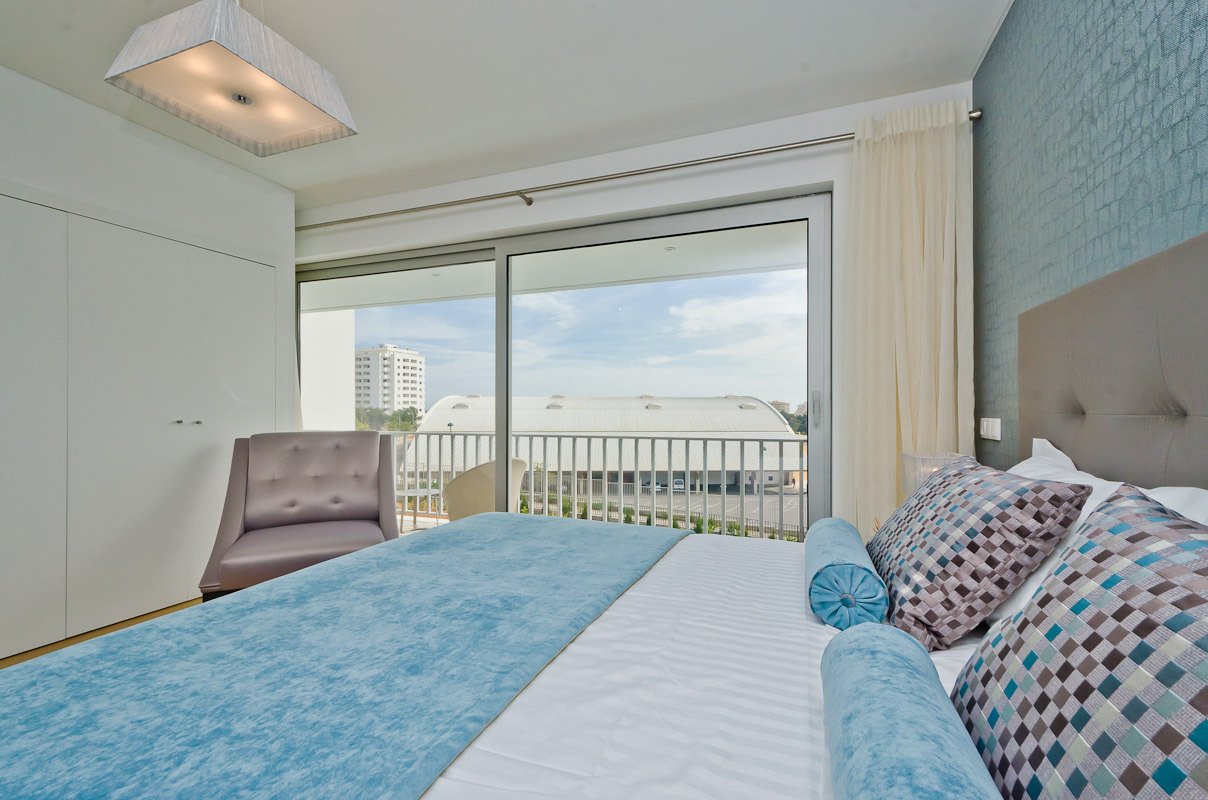 Simple Taste 团队打造阿尔布费拉镇宅设计佳作-5