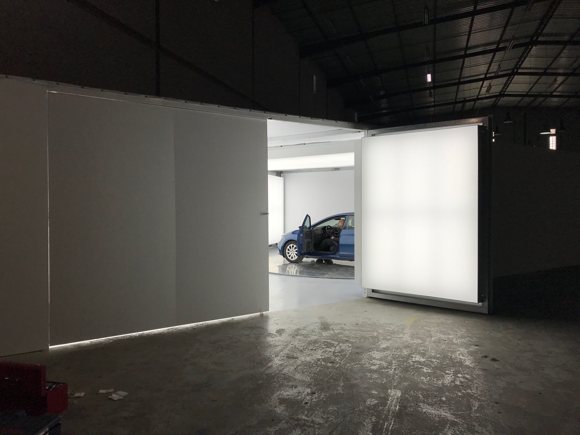 葡萄牙汽车展示厅的快速装配照明设计-13