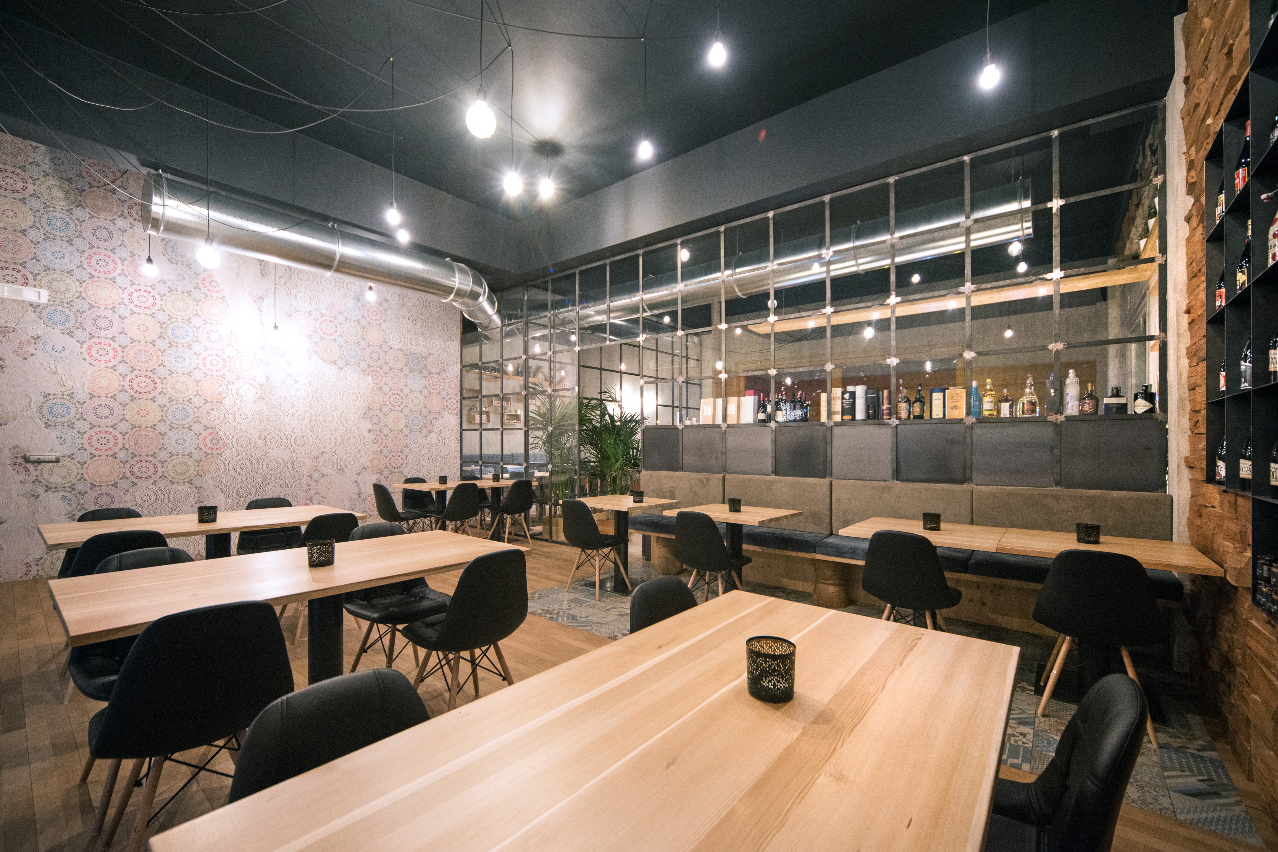 2016 年完成的 Viaprade8 酒吧餐厅设计-8