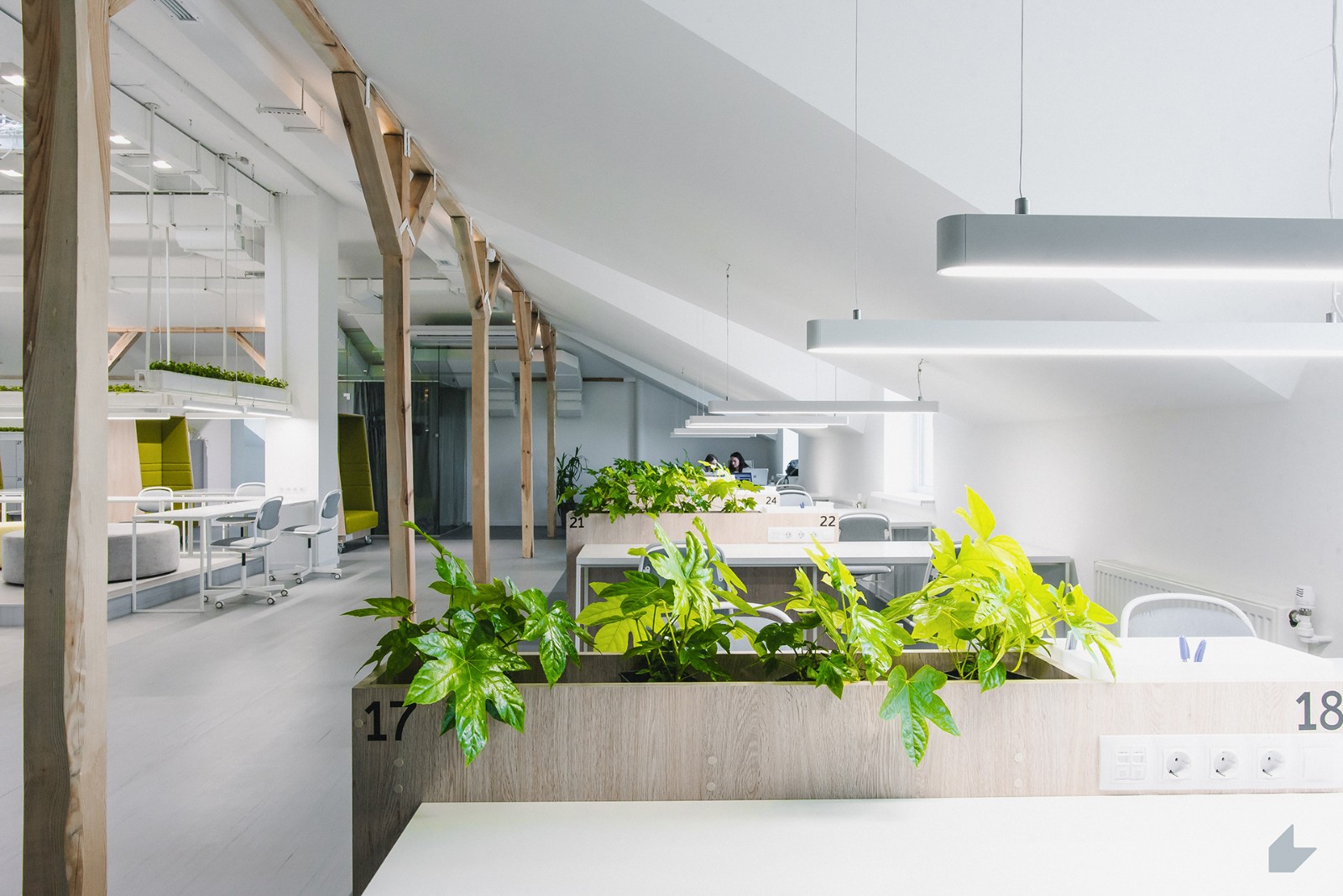 为办公注入活力，380m²乌克兰联合办公空间  Leo Duk Design-1