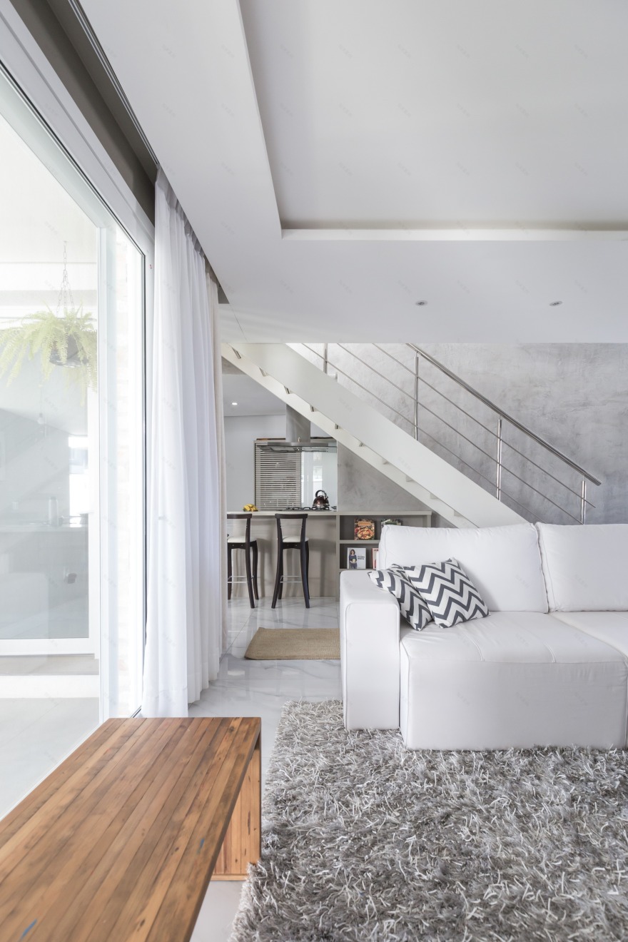 巴西现代简约别墅,自然与永恒的融合-23