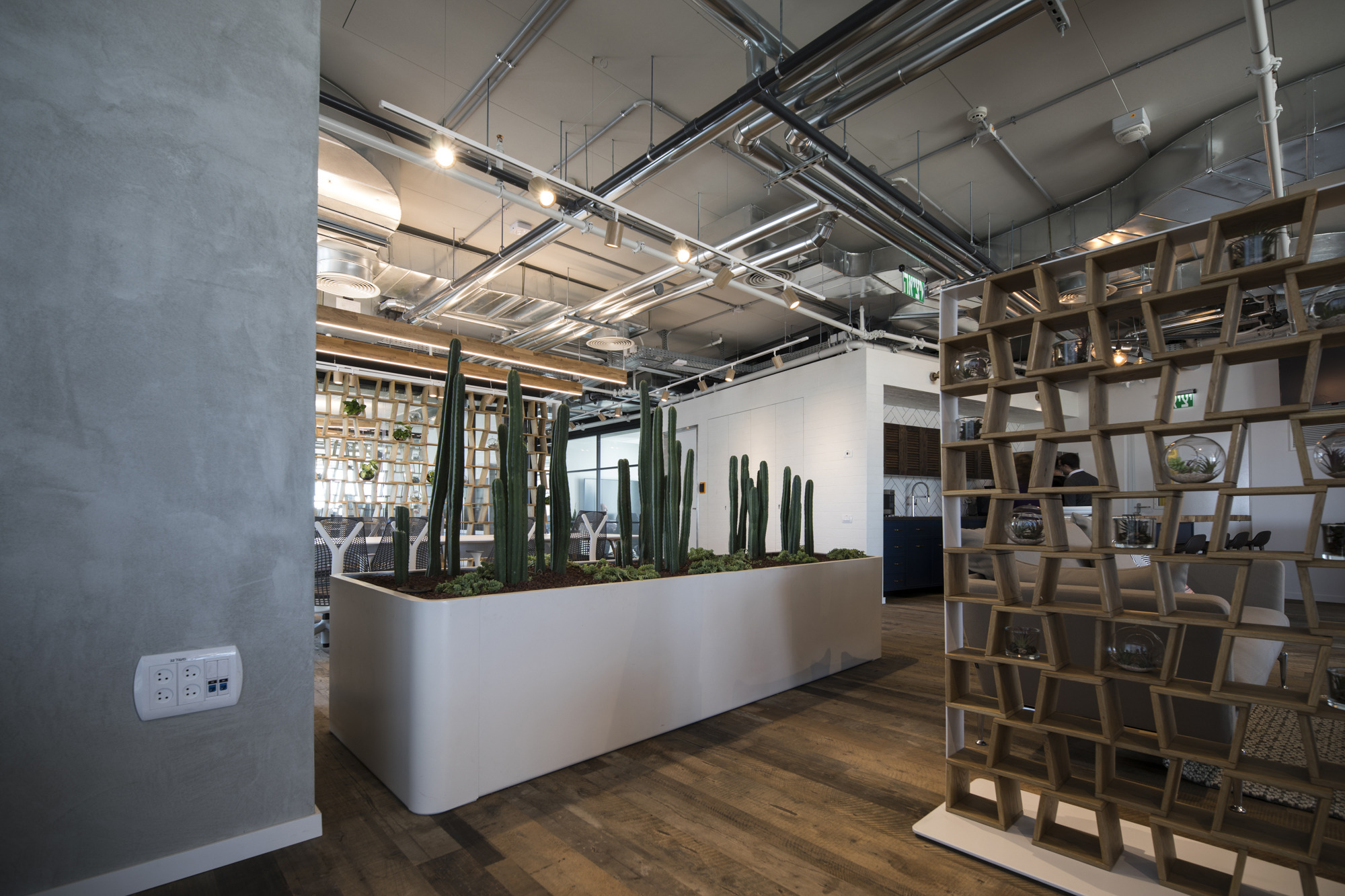 融合城市景观的 VISA 创新中心-19