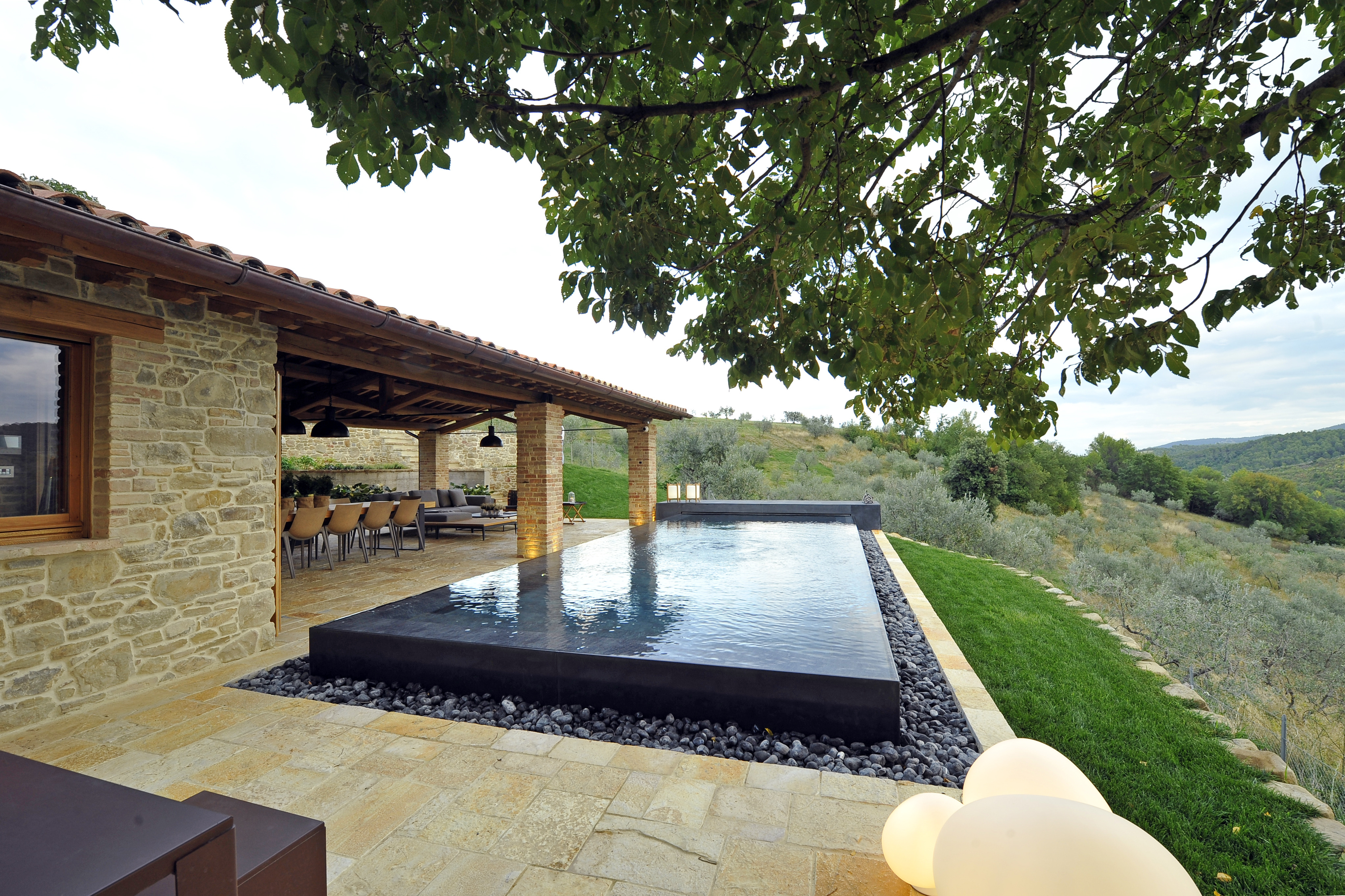 融合历史与当代的 12 世纪意大利古堡改造-45