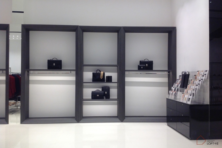 越南FORMAT 服装专卖店设计-3