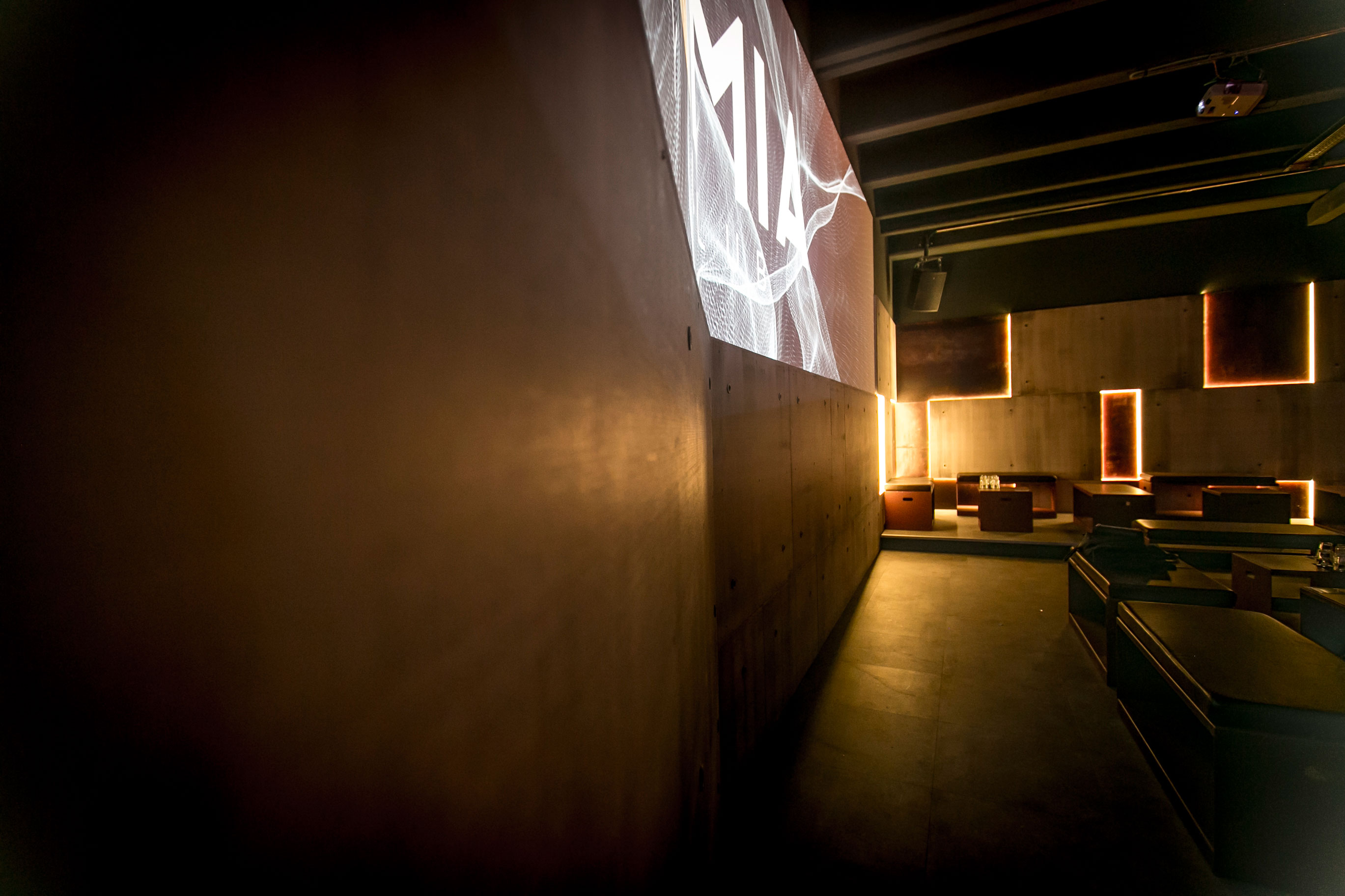 Casamia 工业风迪斯科舞厅室内设计-3