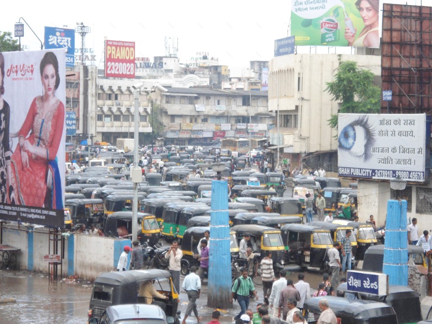 苏拉特市火车站区域的重新设计与再开发-17