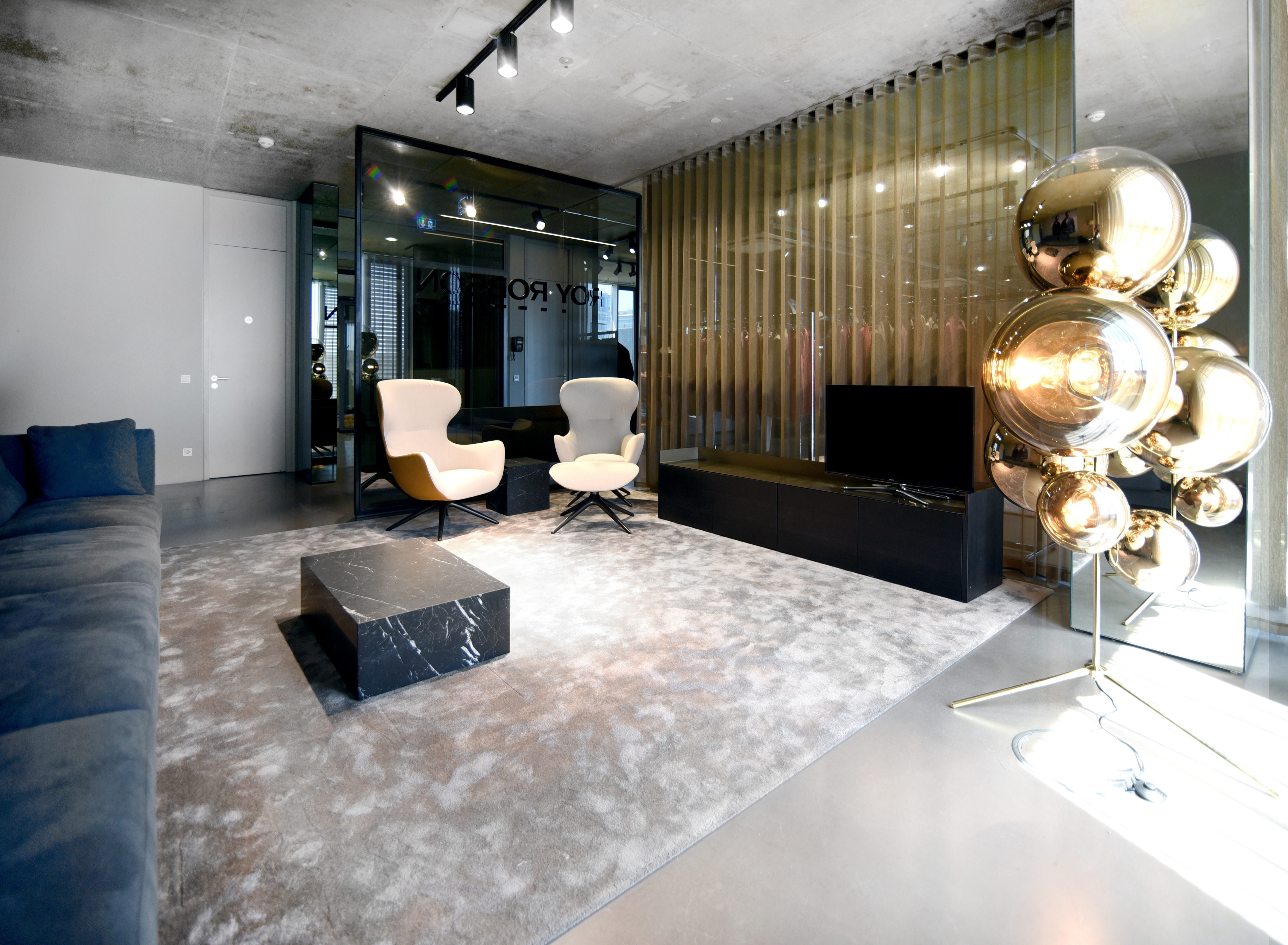 德国杜塞尔多夫 Roy Robson 时尚展示厅-3