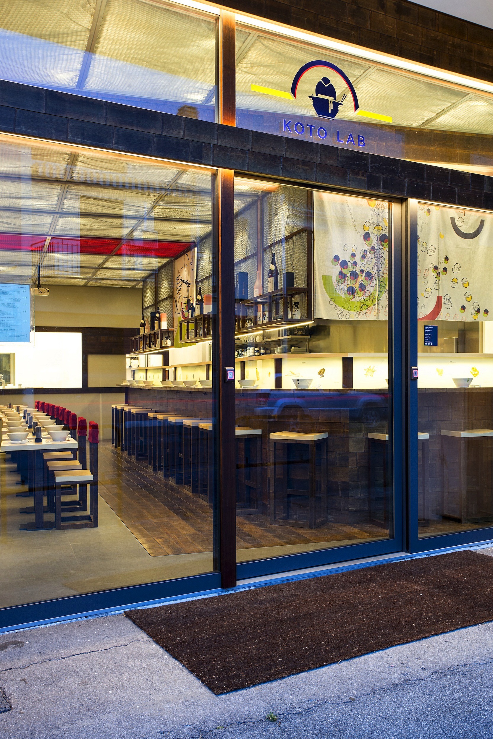 对话传统 | 意日风格共融的 KOTO 拉面餐厅设计-27