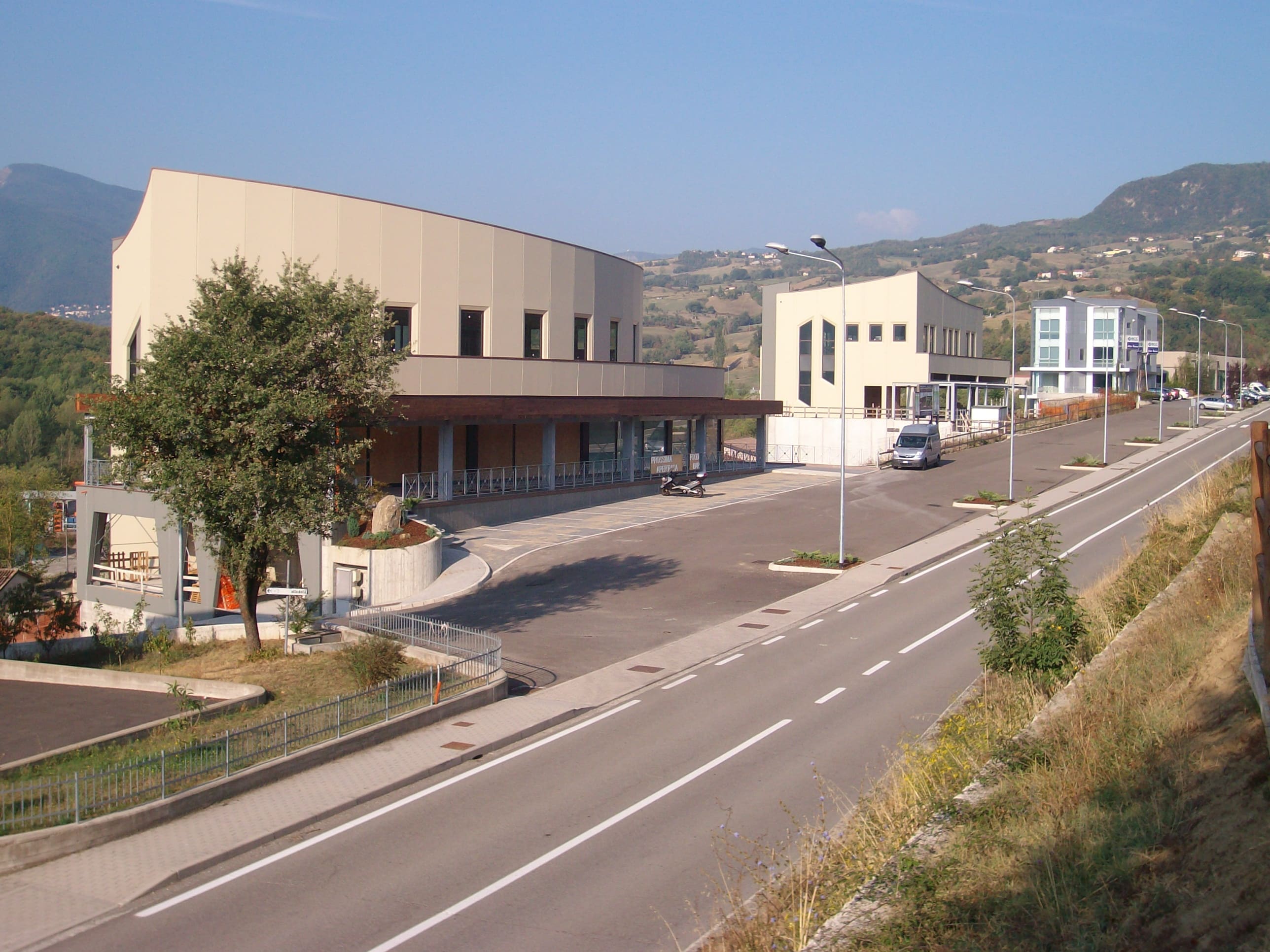 LE ALLODOLE 商业中心室内设计-1