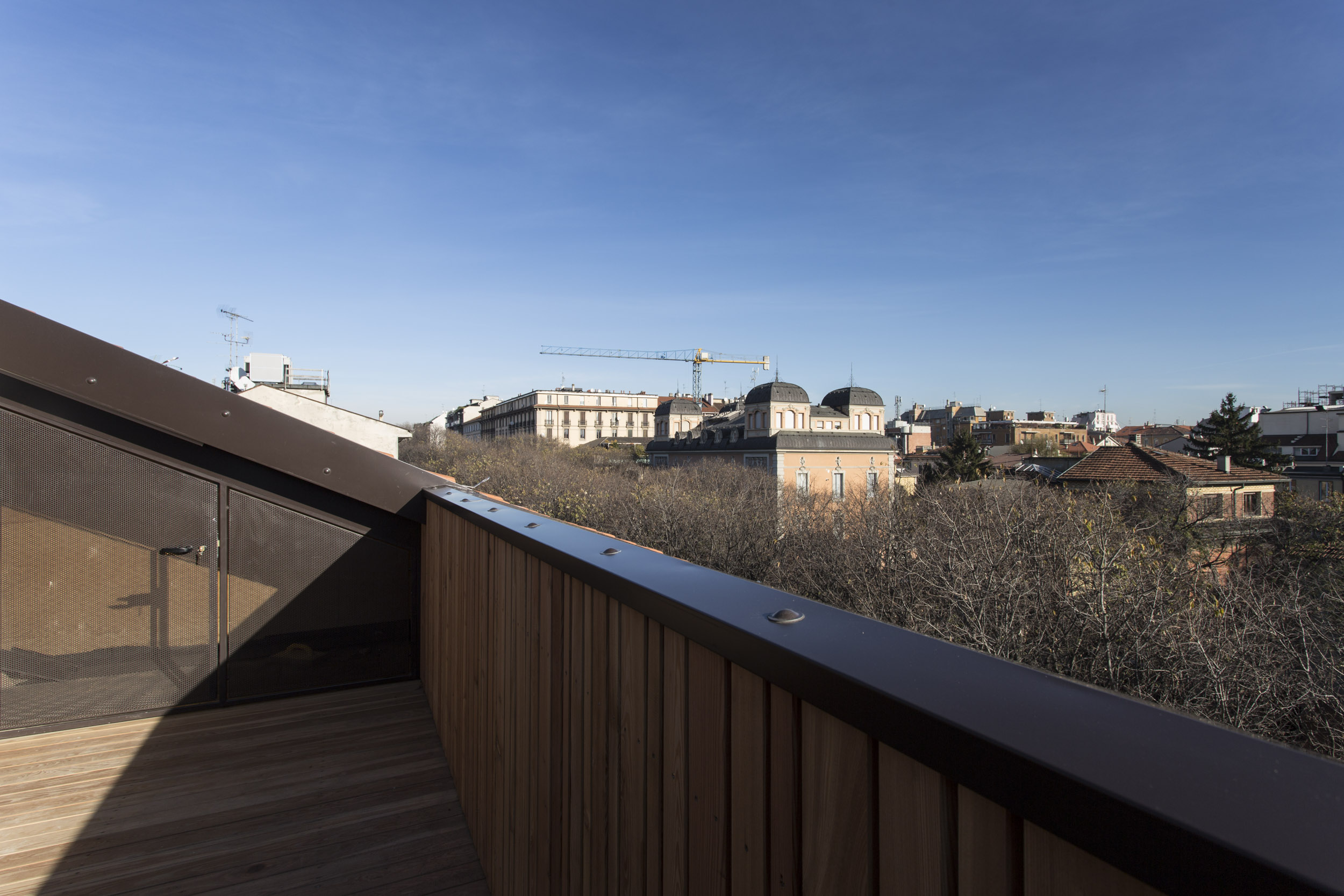 Milanese 三层住宅的翻新与扩建-1