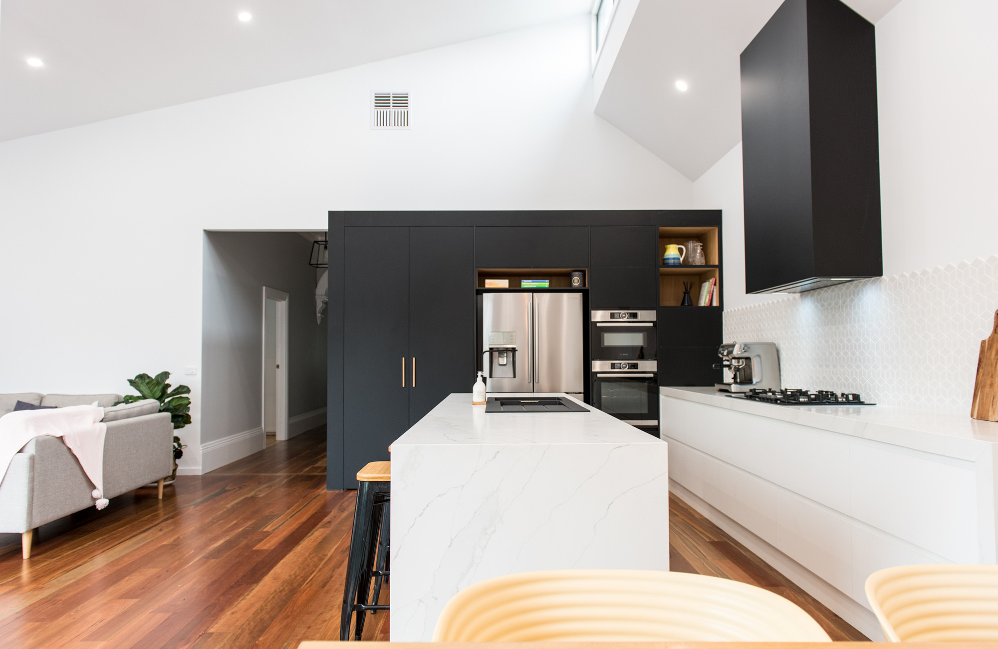 Melbourne 市郊的折纸风格住宅改造-21