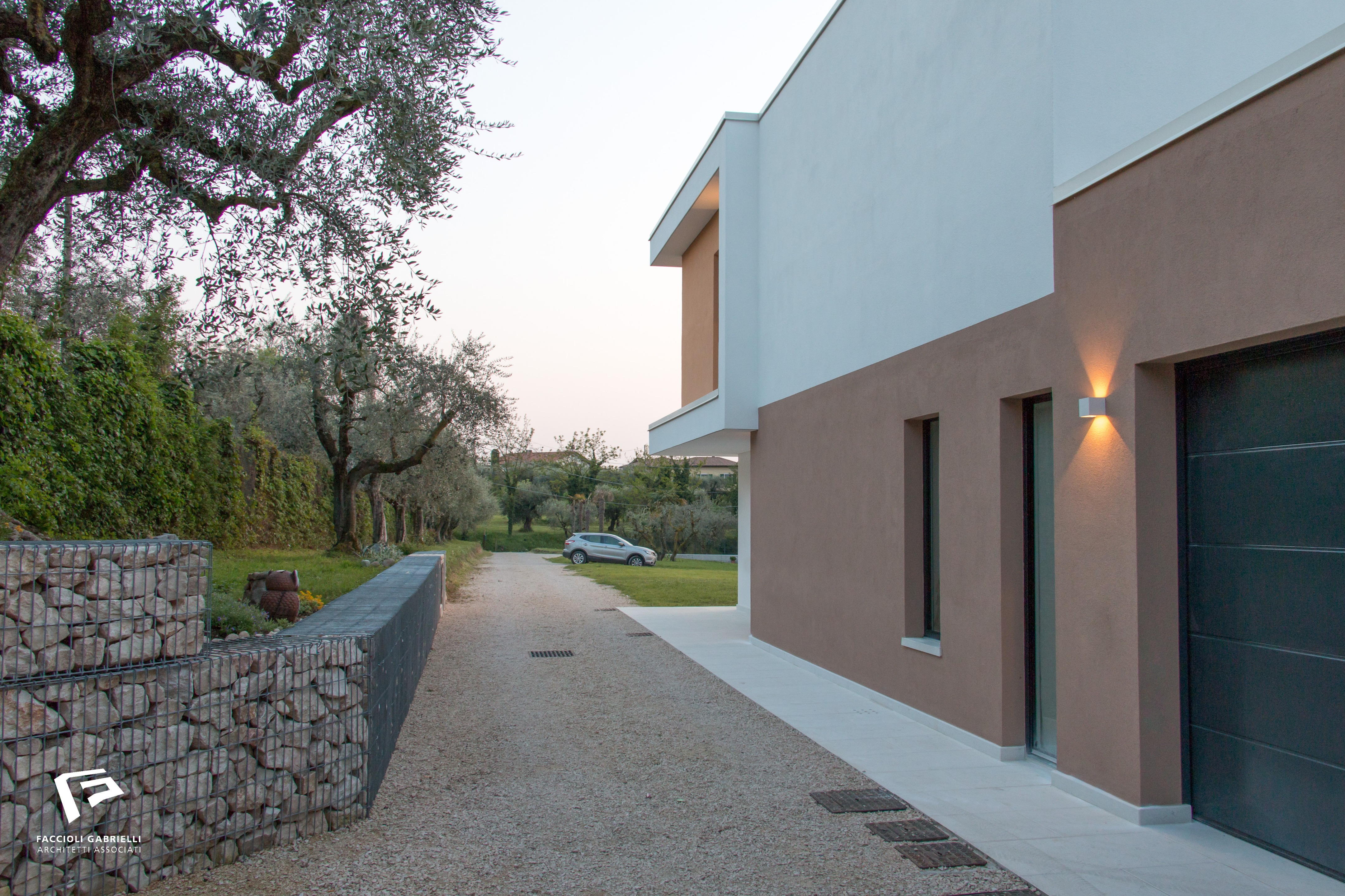 意式湖畔别墅-3