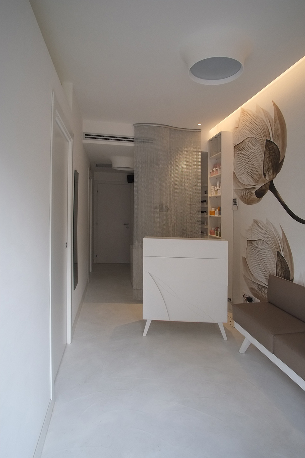 现代简约美学,2017 年完成的美容中心室内设计-1