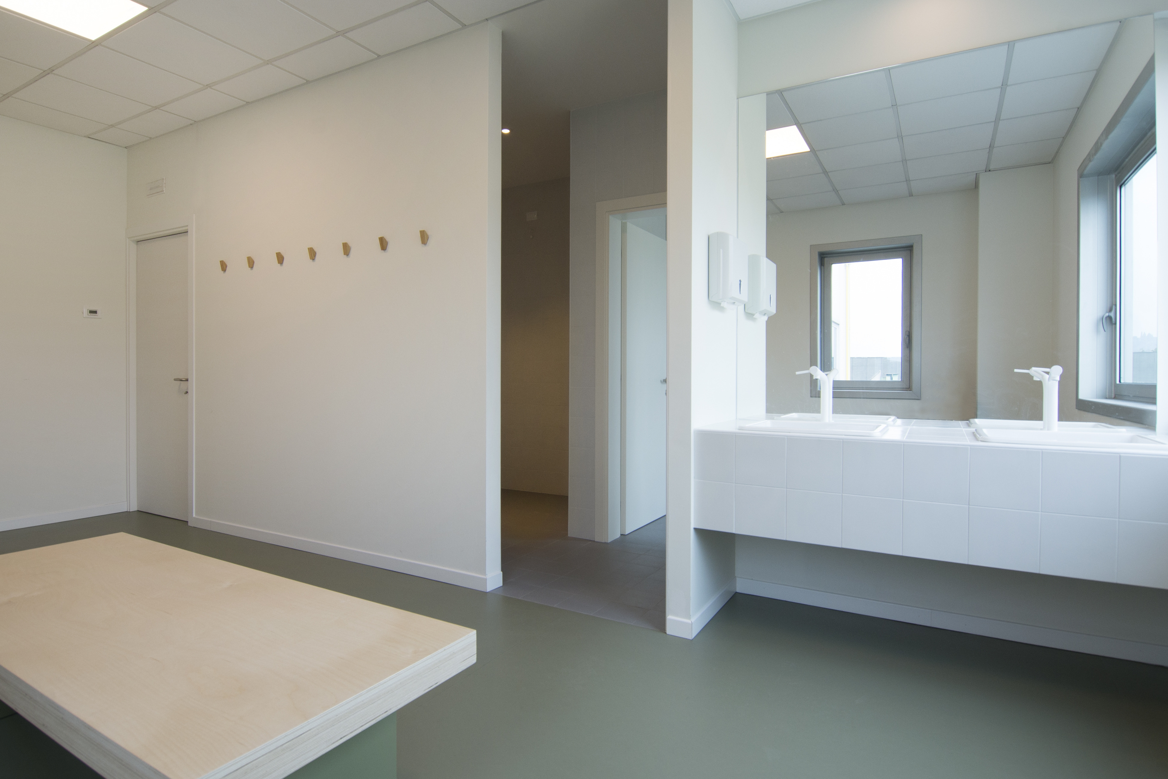 回归本质,绿色环保的健身中心设计-8