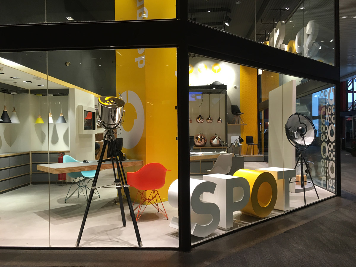 聚焦现代 | 巴西 SPOT 家具与照明品牌设计-11