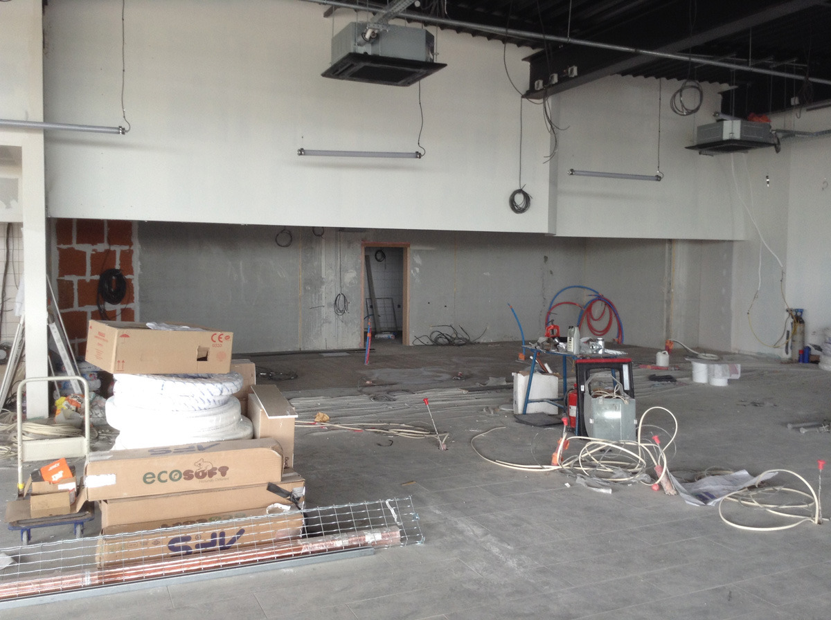 2017 年完成的 Autog Grill 餐厅设计-14