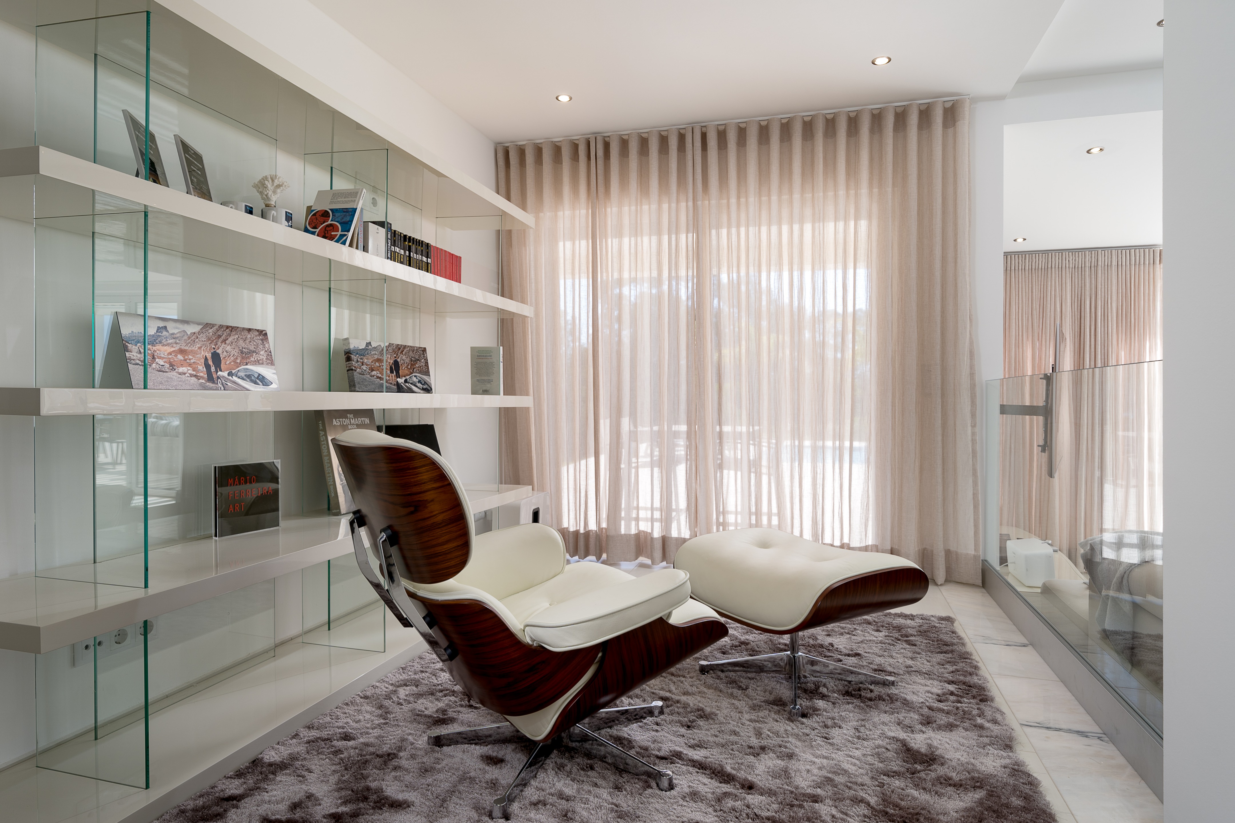 Simple Taste 团队打造的金色眼睛别墅室内设计-36