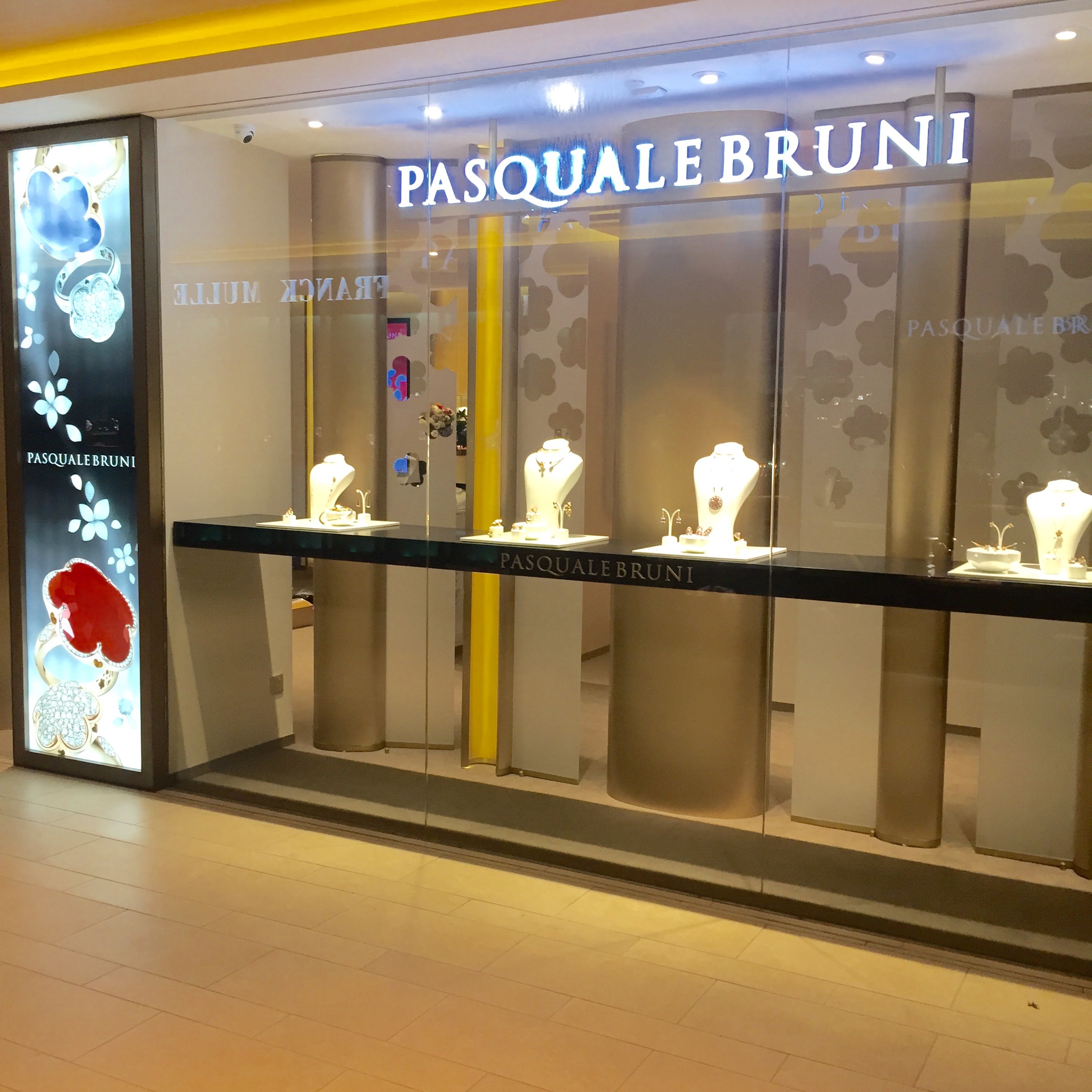 新加坡 Pasqualebruni 珠宝精品店室内设计-3