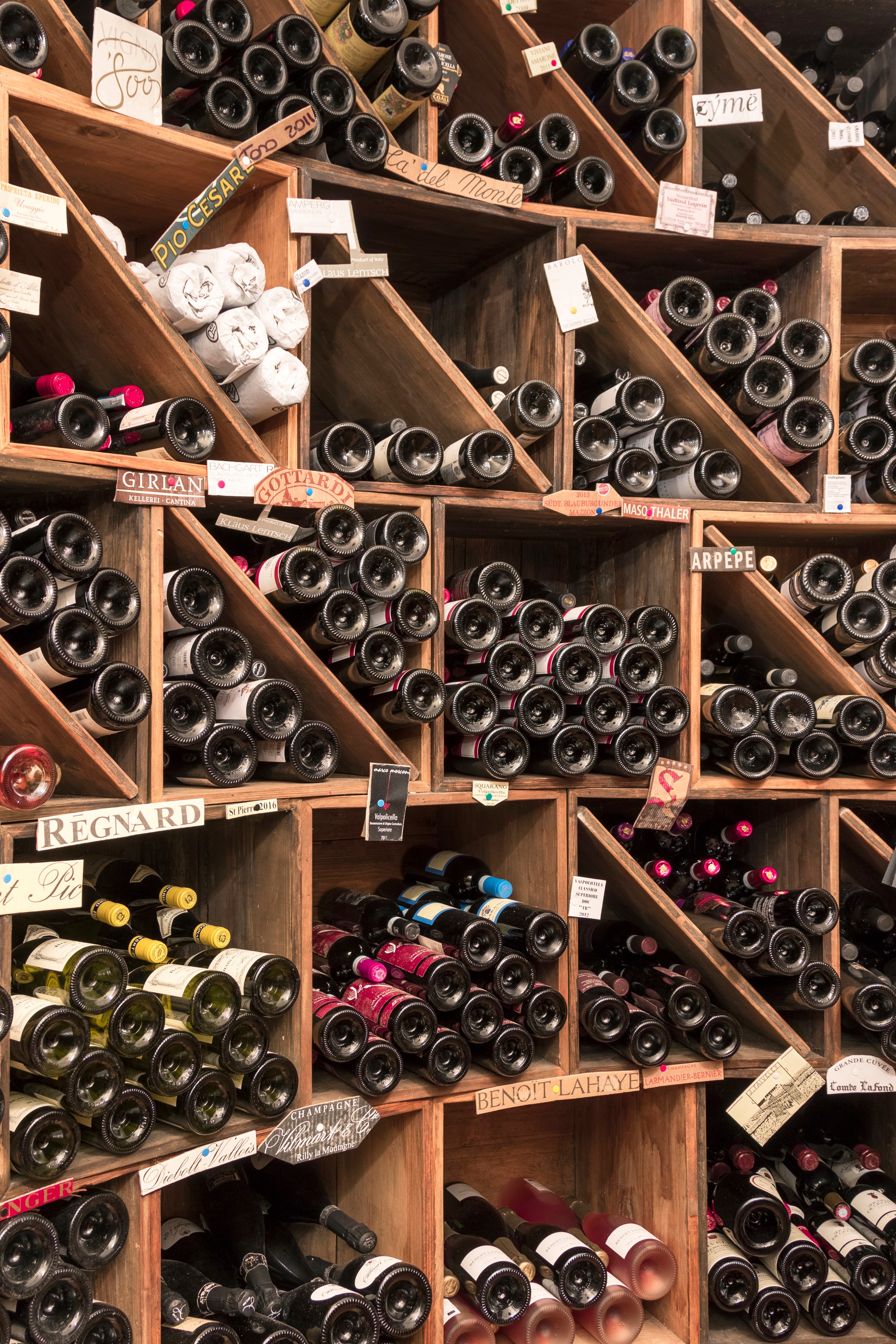 2010 年完成的 KUS 餐厅，现代简约风格展现极致美味-3