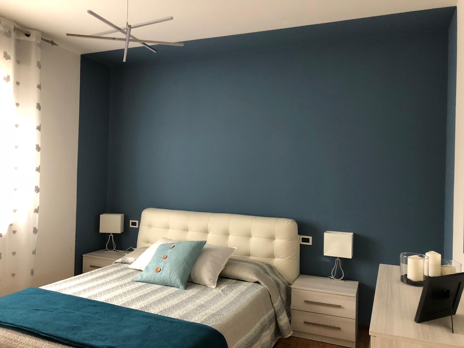 卧室蓝色鲸鱼壁设计-9