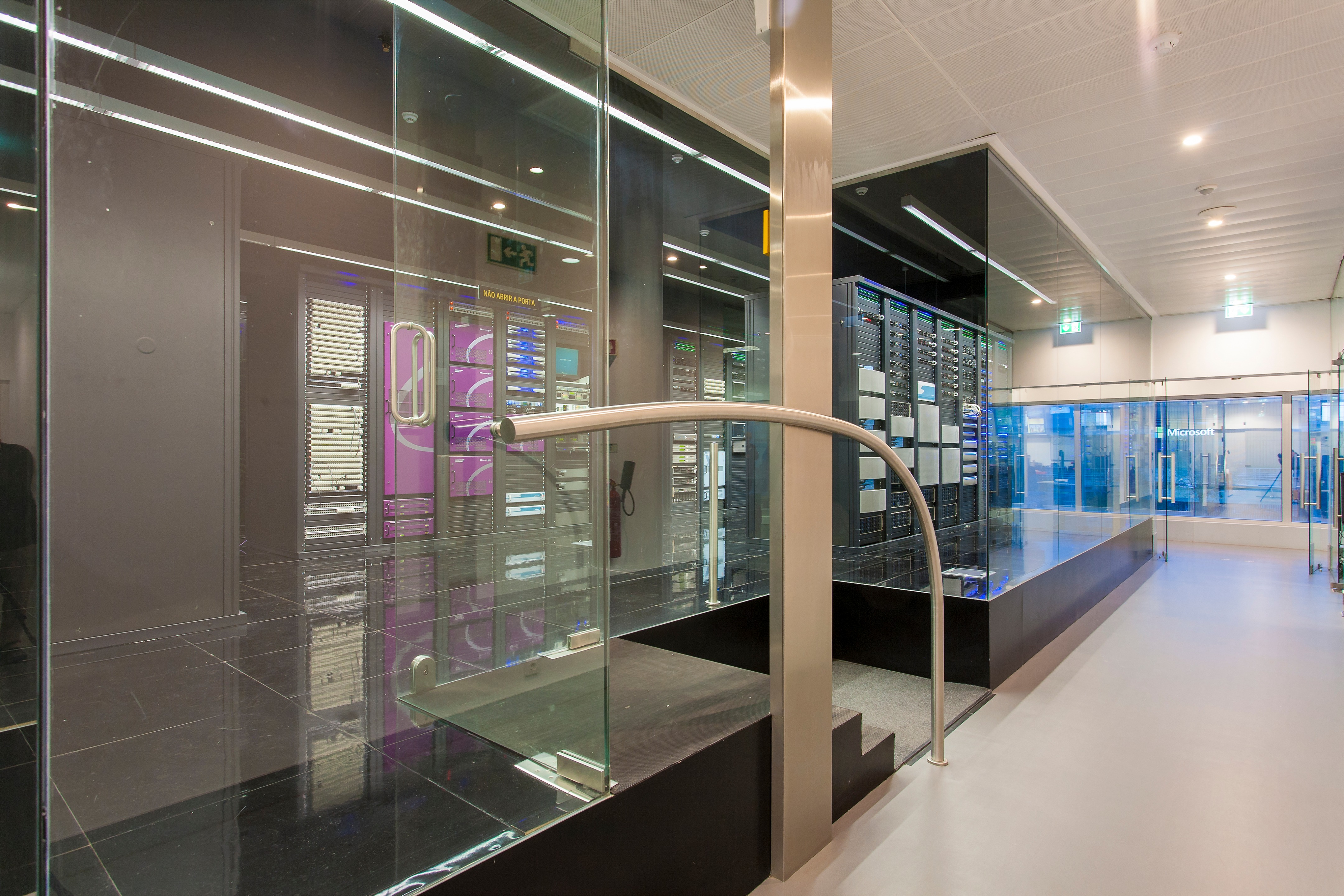 创新科技风，Sport TV 葡萄牙总部室内设计-21