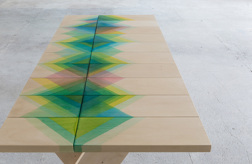 伦敦设计师打造多彩人字形家具-8