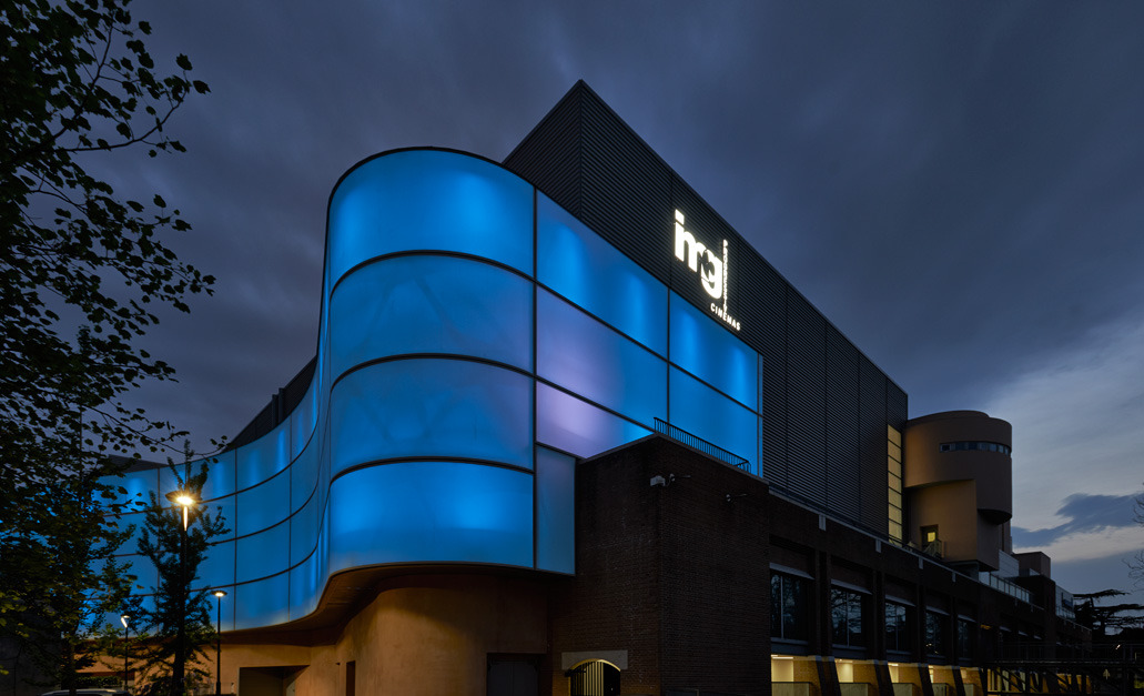 Candiani Cinemas 与 Nuova Piazza 多用途文化中心设计-9