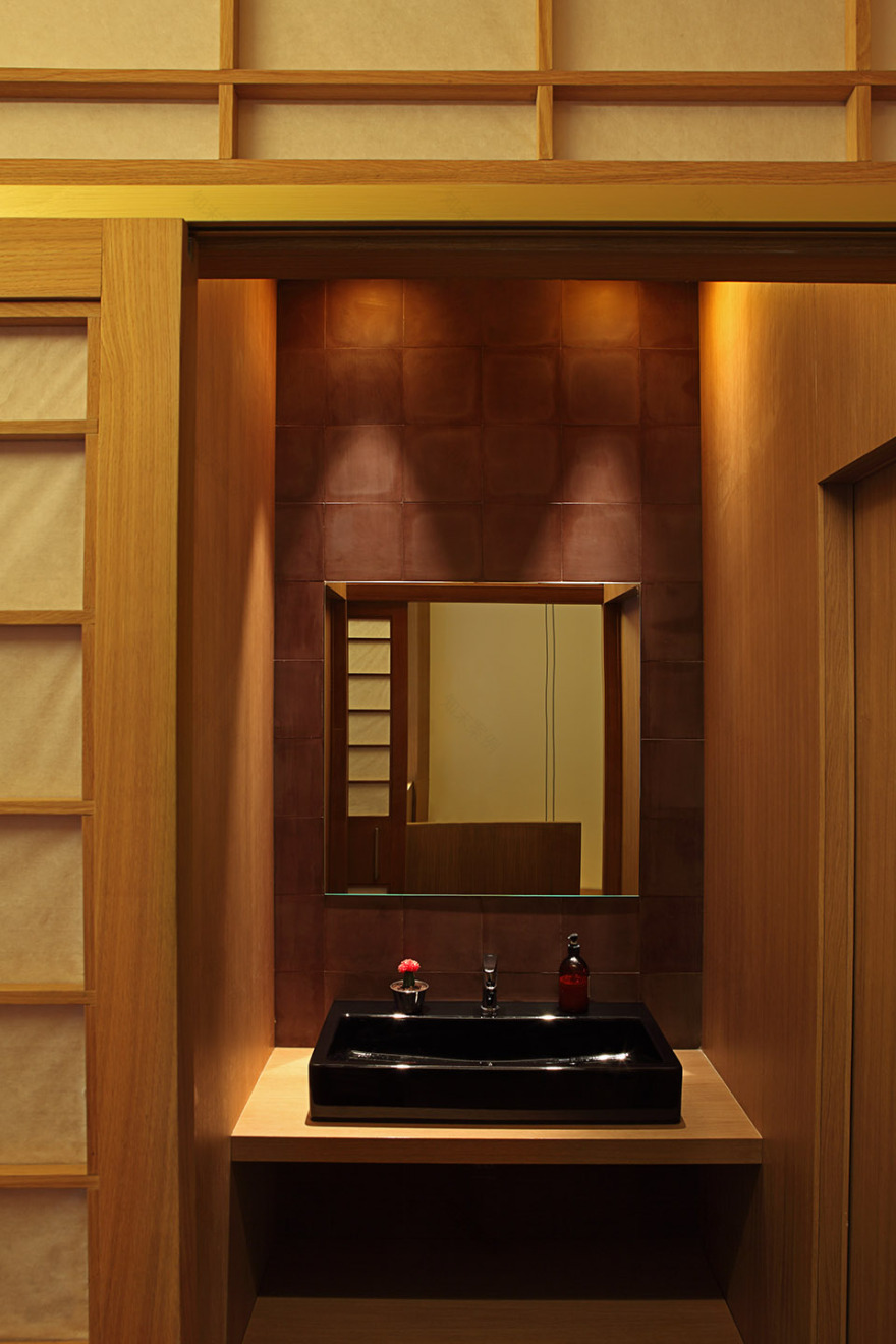 致敬日本文化,AIUEnO 餐厅的室内设计艺术-6