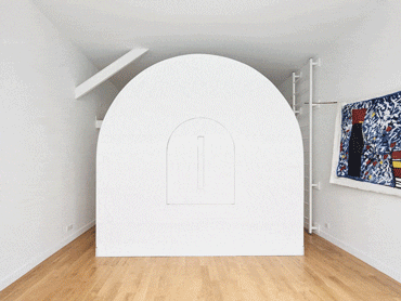 巴黎 30㎡小宅,拱形储物柜打造宽敞空间-9