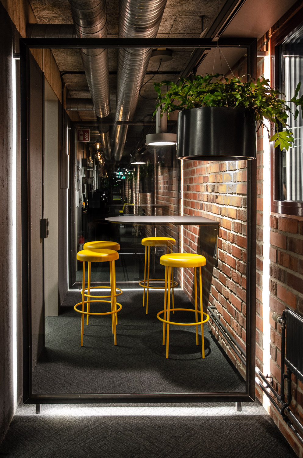 2018 年 Exeger 办公室设计 | 现代简约，光伏未来-16