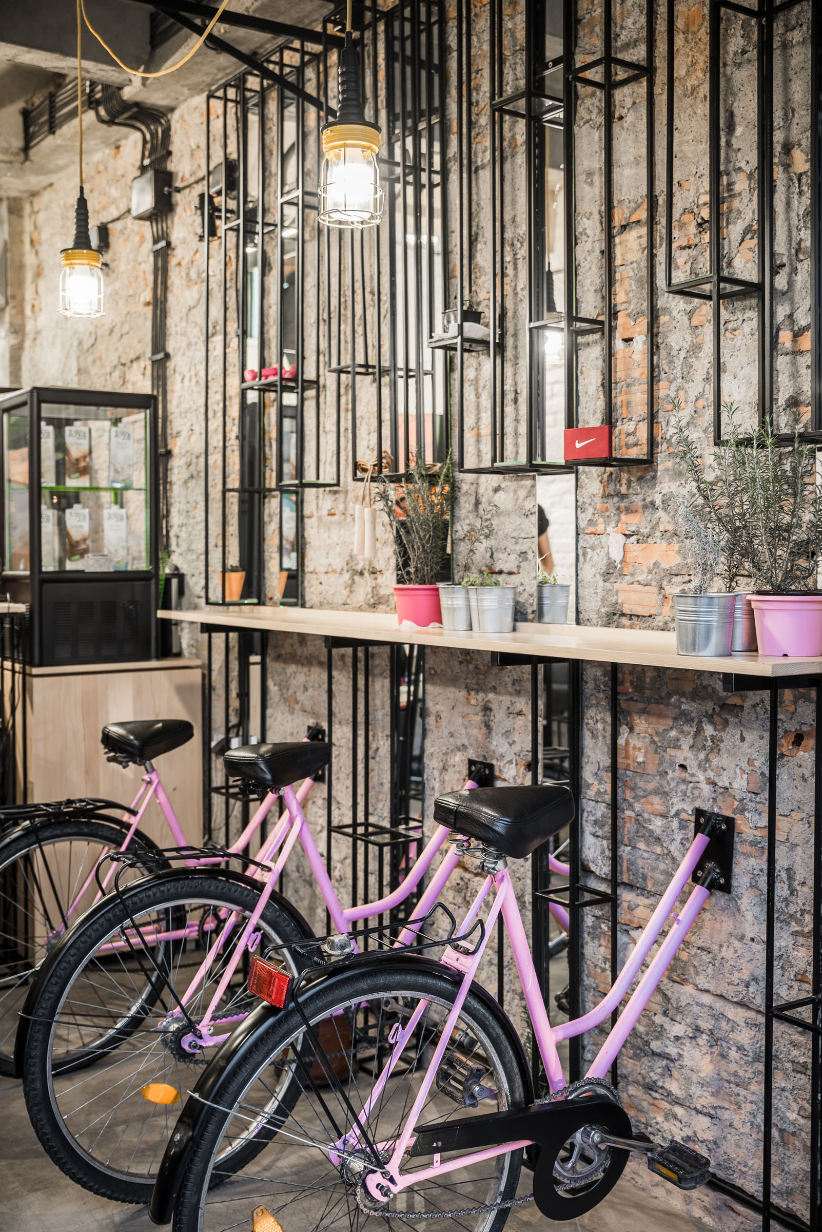 塞尔维亚贝尔格莱德 FitStop 快餐店设计-2