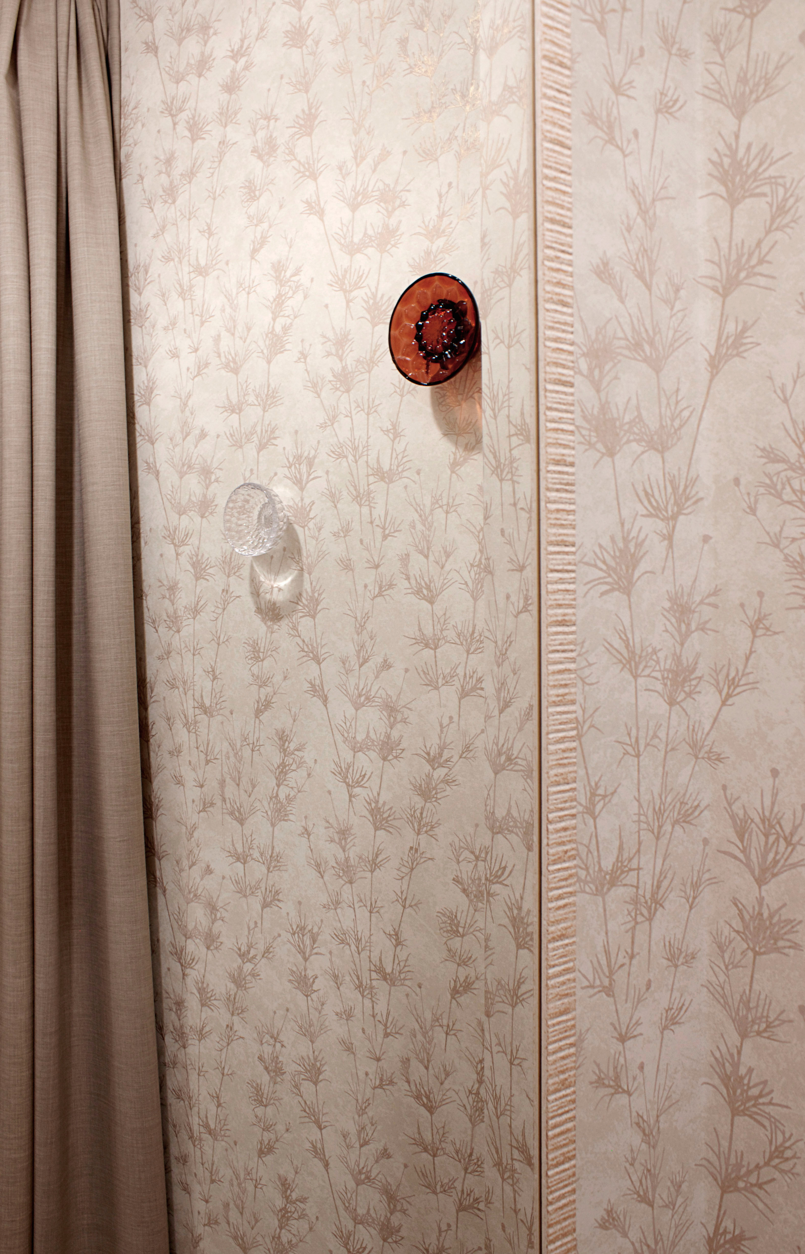 2017 年完成的 E.F.F.A 精品店室内设计案例-5